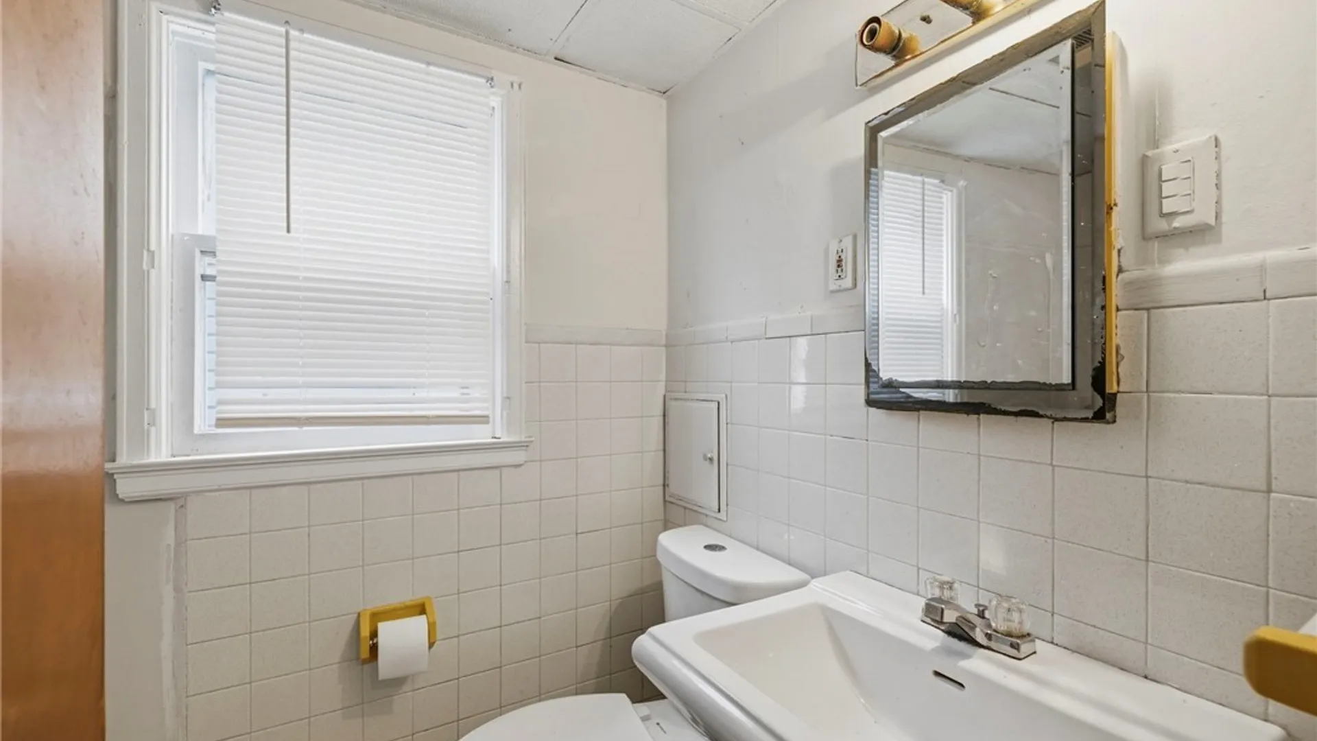 Property at 70 Harriet Avenue, Buffalo, NY 14215 16