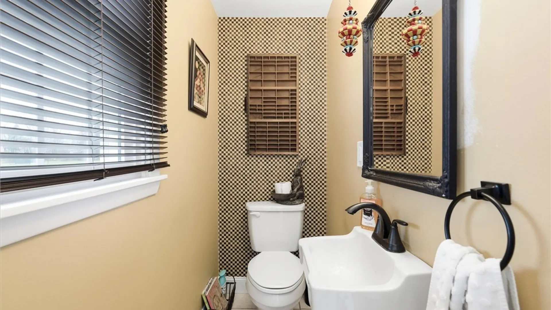 Property at 8305 Sandra Avenue, Cicero, NY 13039 24