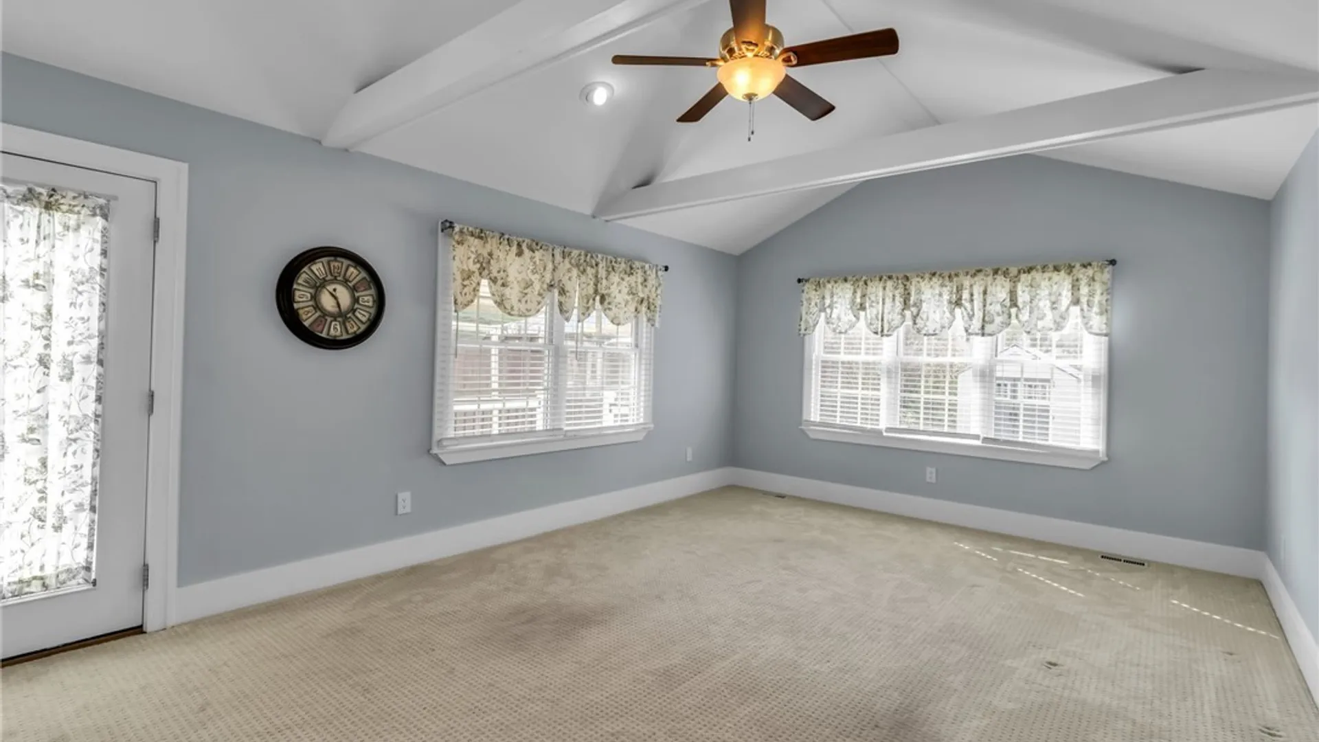 Property at 24 Grasmere Road, Lockport Town, NY 14094 14