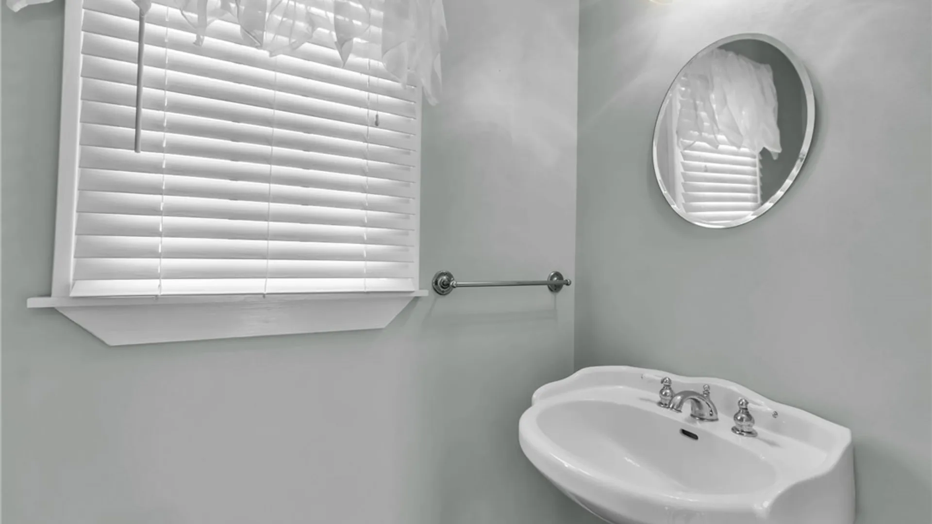 Property at 24 Grasmere Road, Lockport Town, NY 14094 16