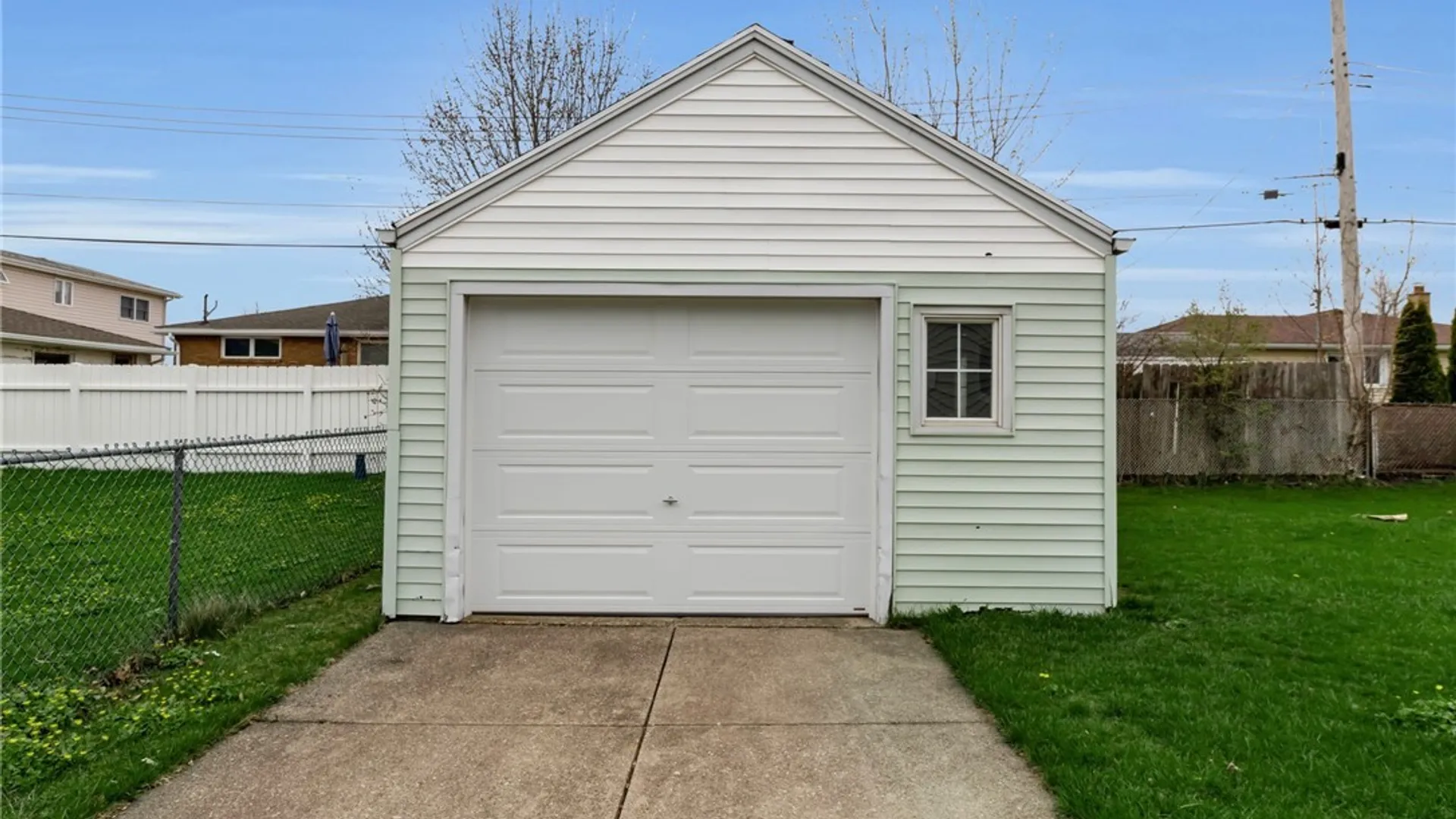 Property at 117 Standard Parkway, Cheektowaga, NY 14227 29