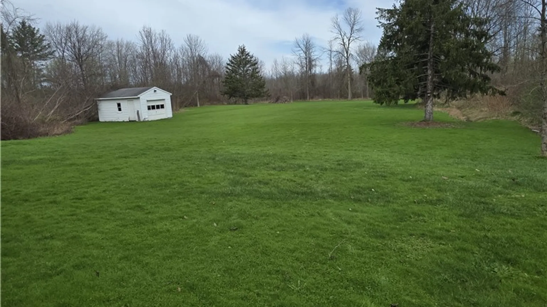 Property at 2247 Ridge Road, Ontario, NY 14519 12