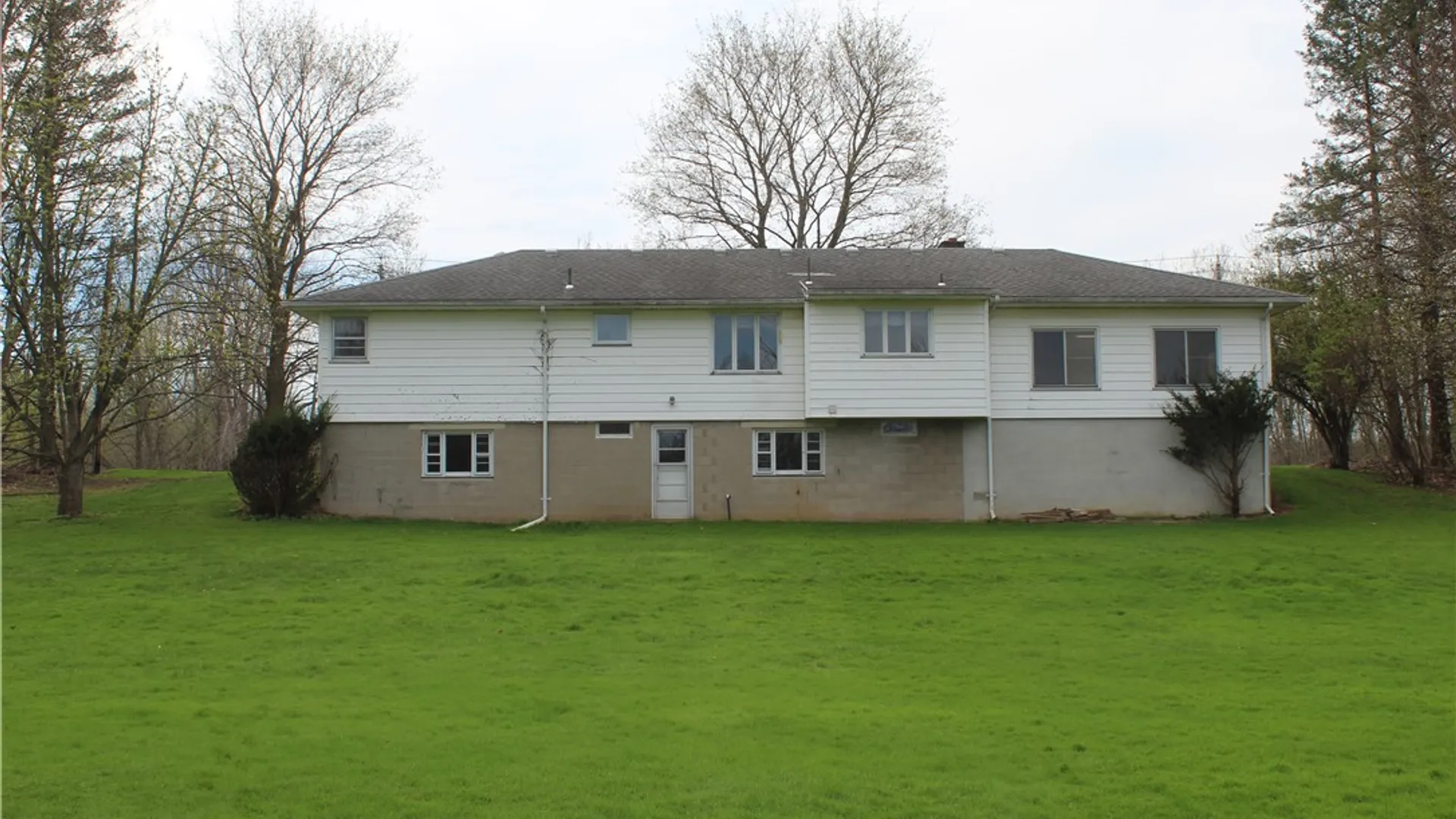 Property at 2247 Ridge Road, Ontario, NY 14519 8