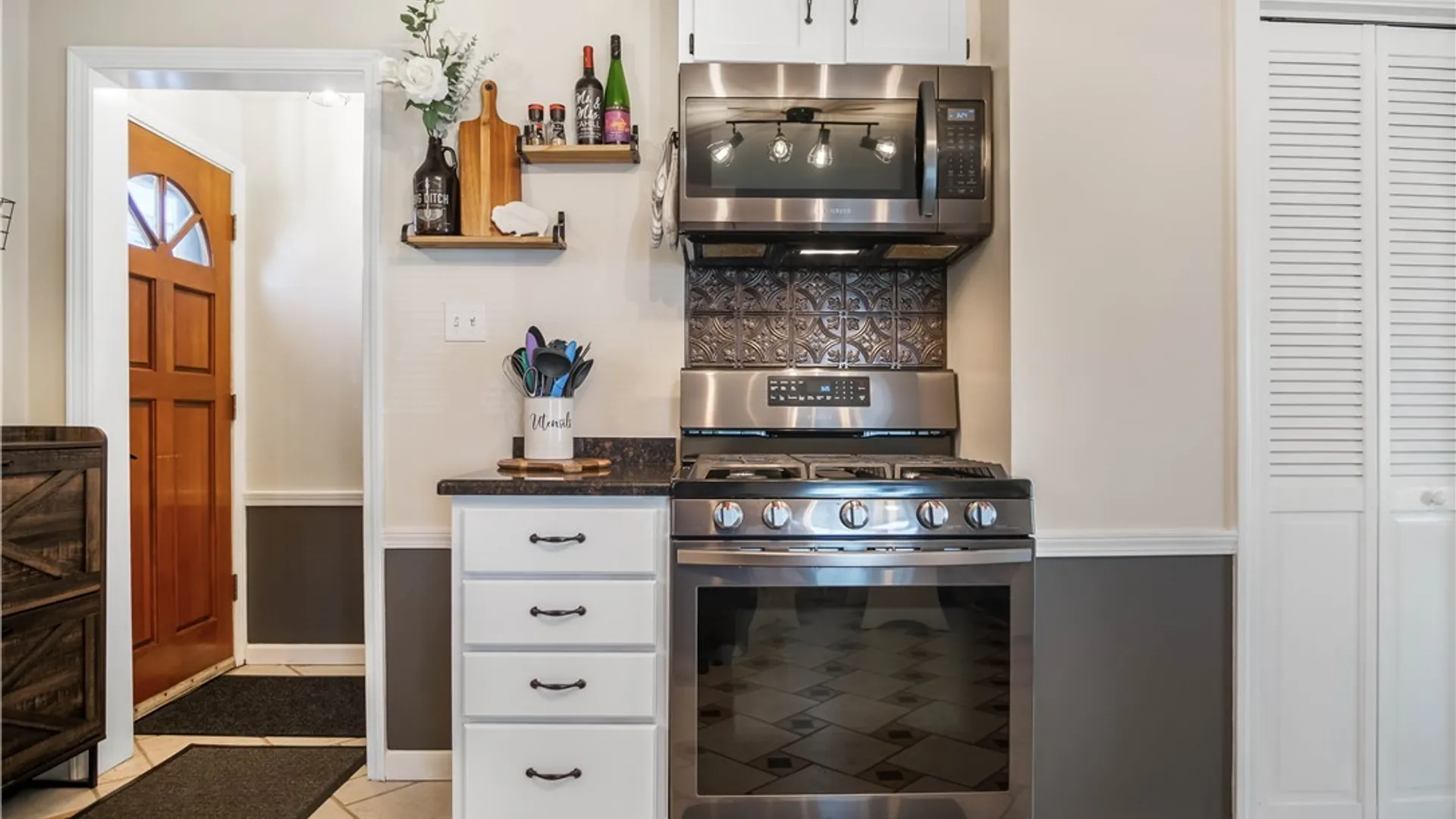 Property at 37 Almont Avenue, West Seneca, NY 14224 13