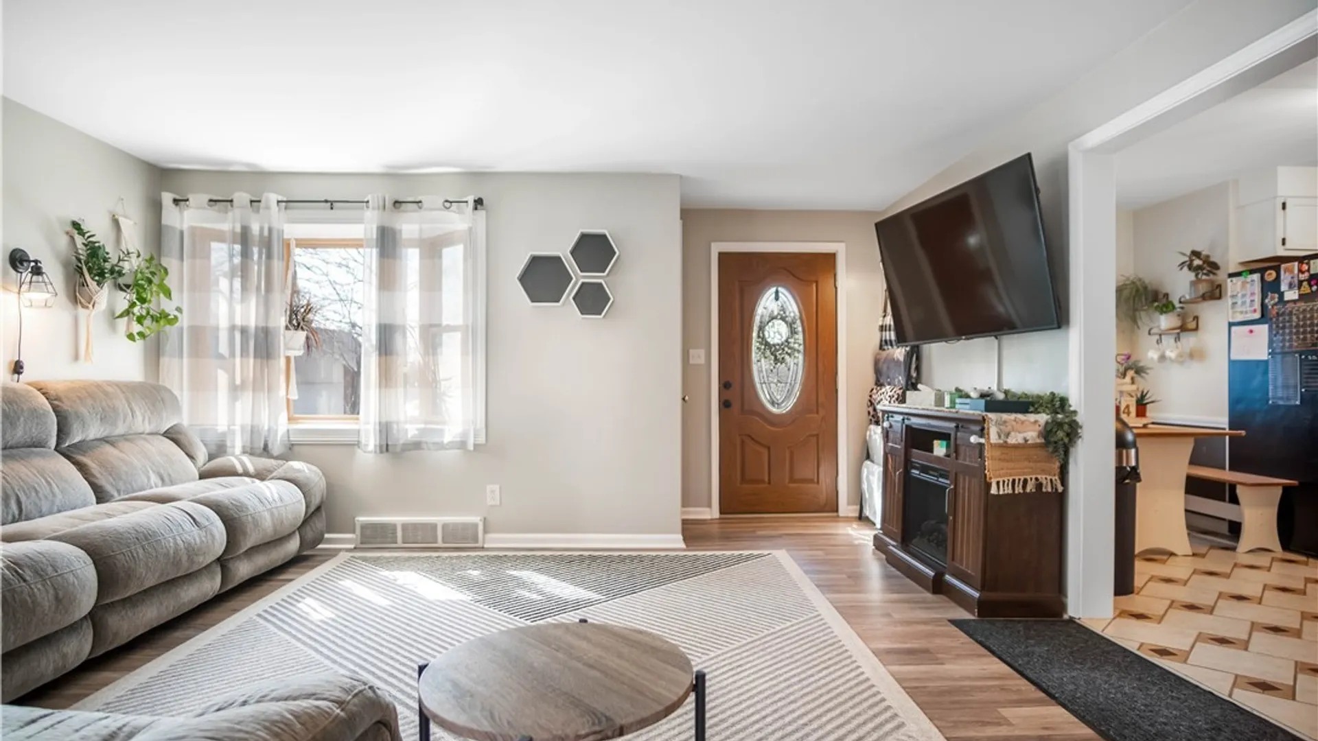 Property at 37 Almont Avenue, West Seneca, NY 14224 5