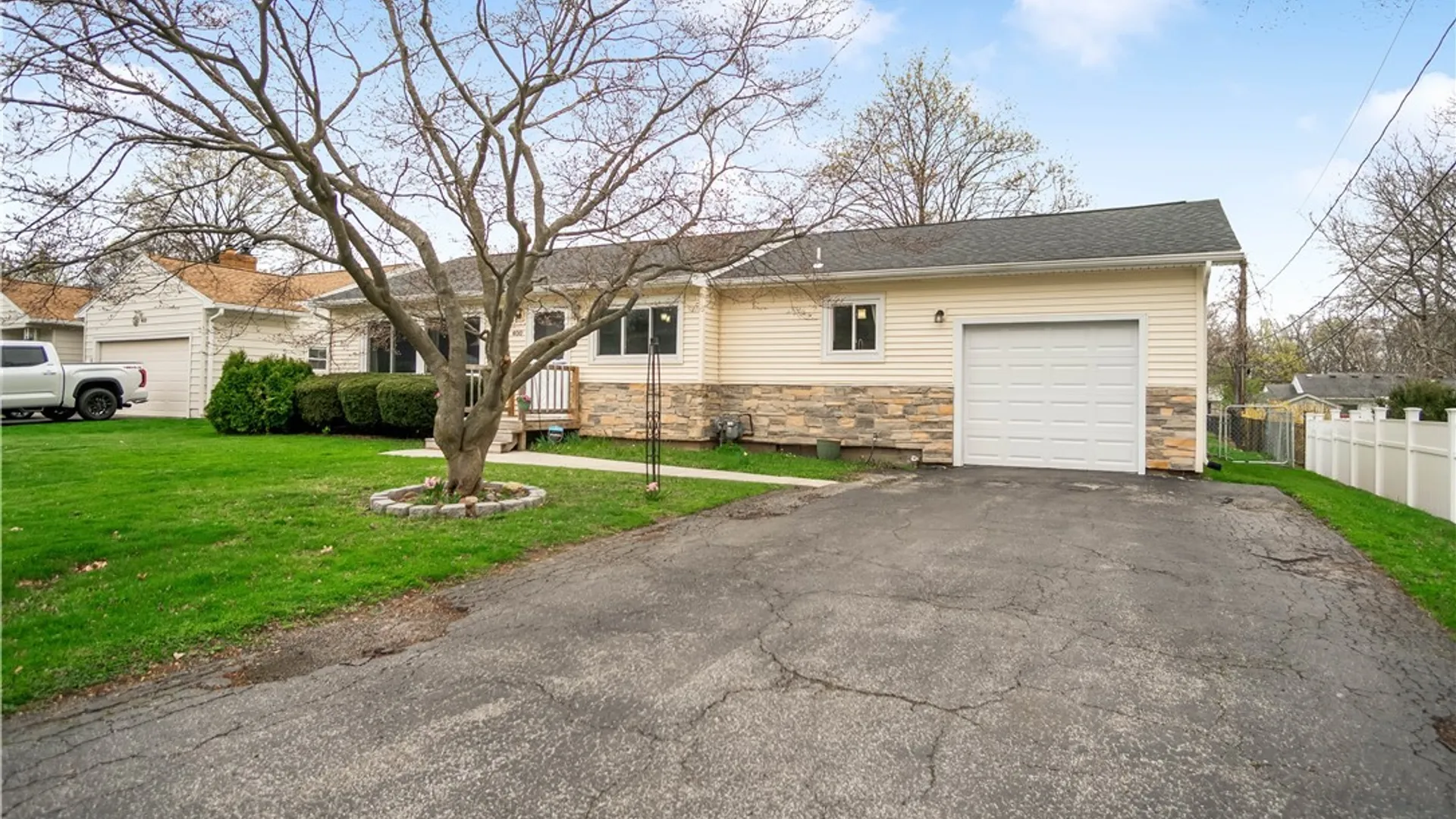 Property at 400 Lafayette Road, Irondequoit, NY 14609 3