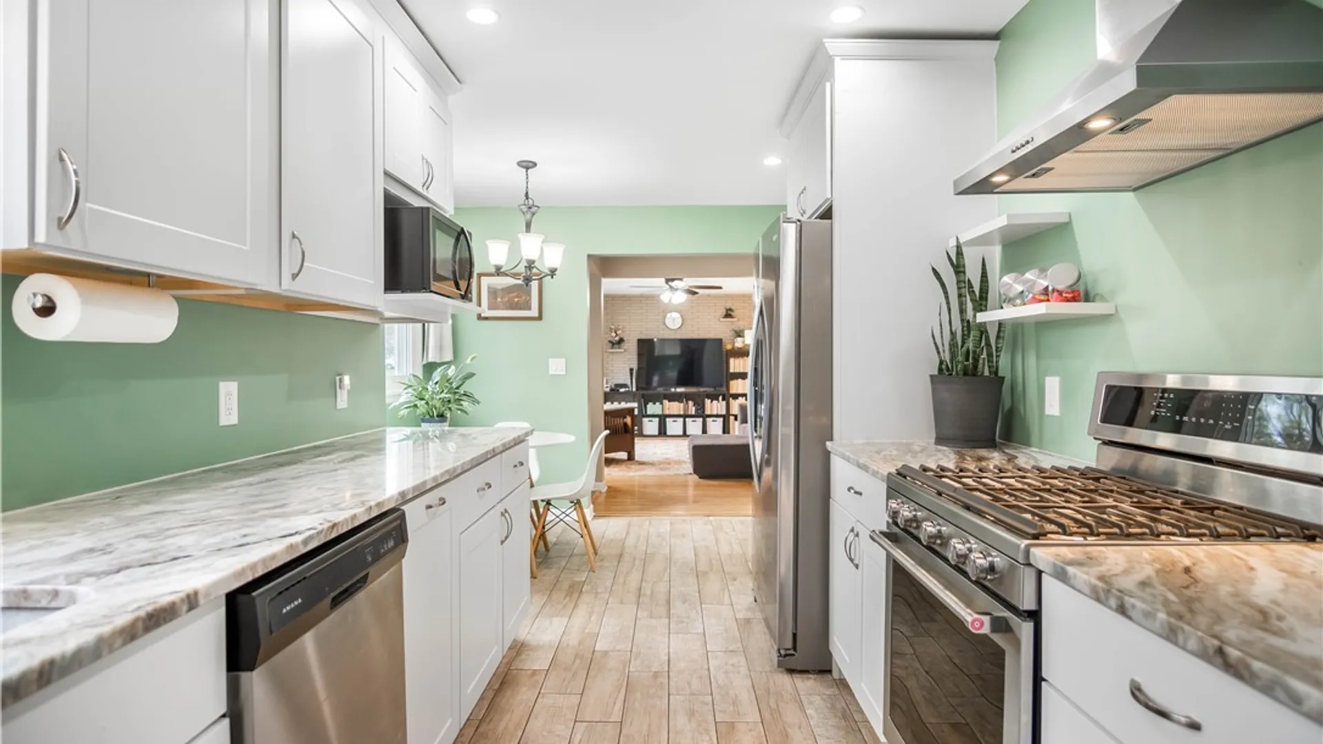 Property at 400 Lafayette Road, Irondequoit, NY 14609 8