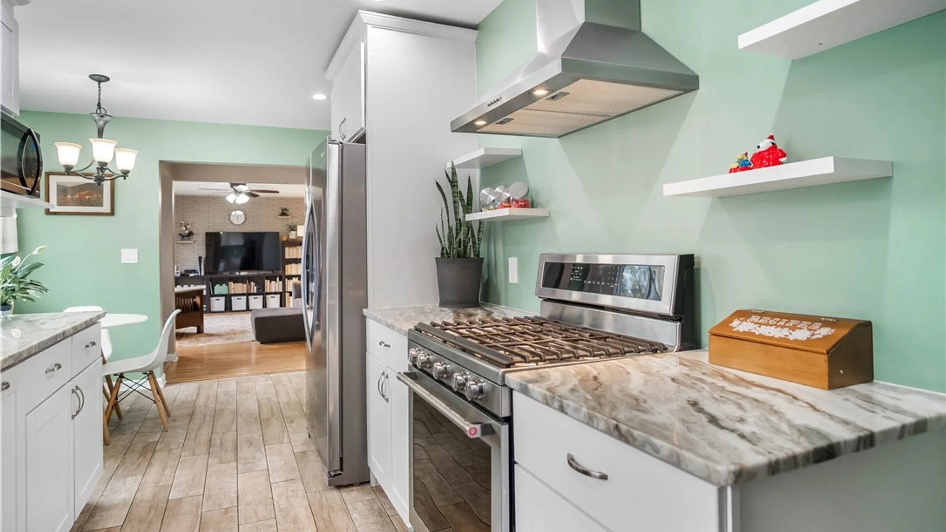 Property at 400 Lafayette Road, Irondequoit, NY 14609 9