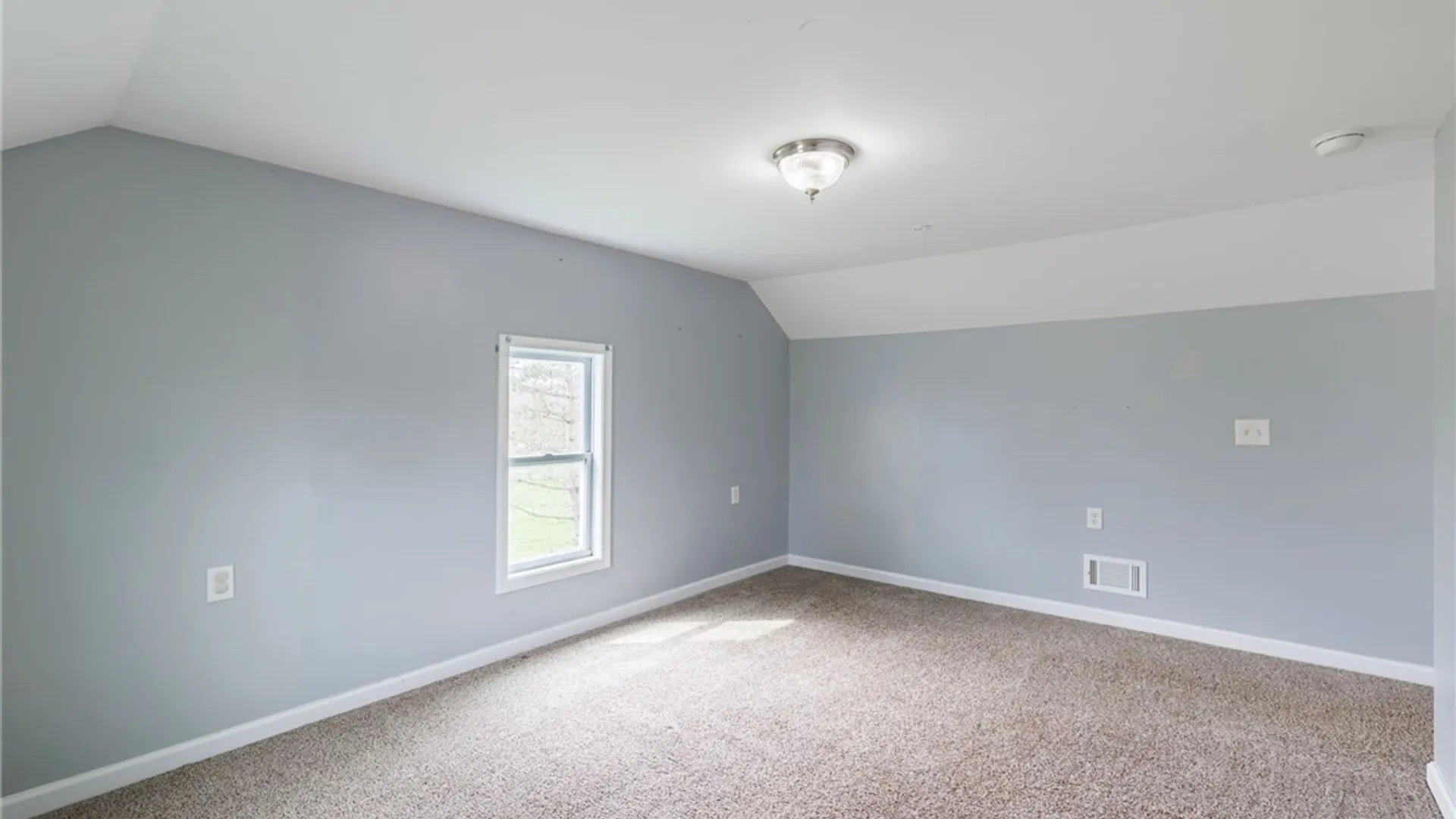 Property at 767 Manitou Road, Parma, NY 14468 22