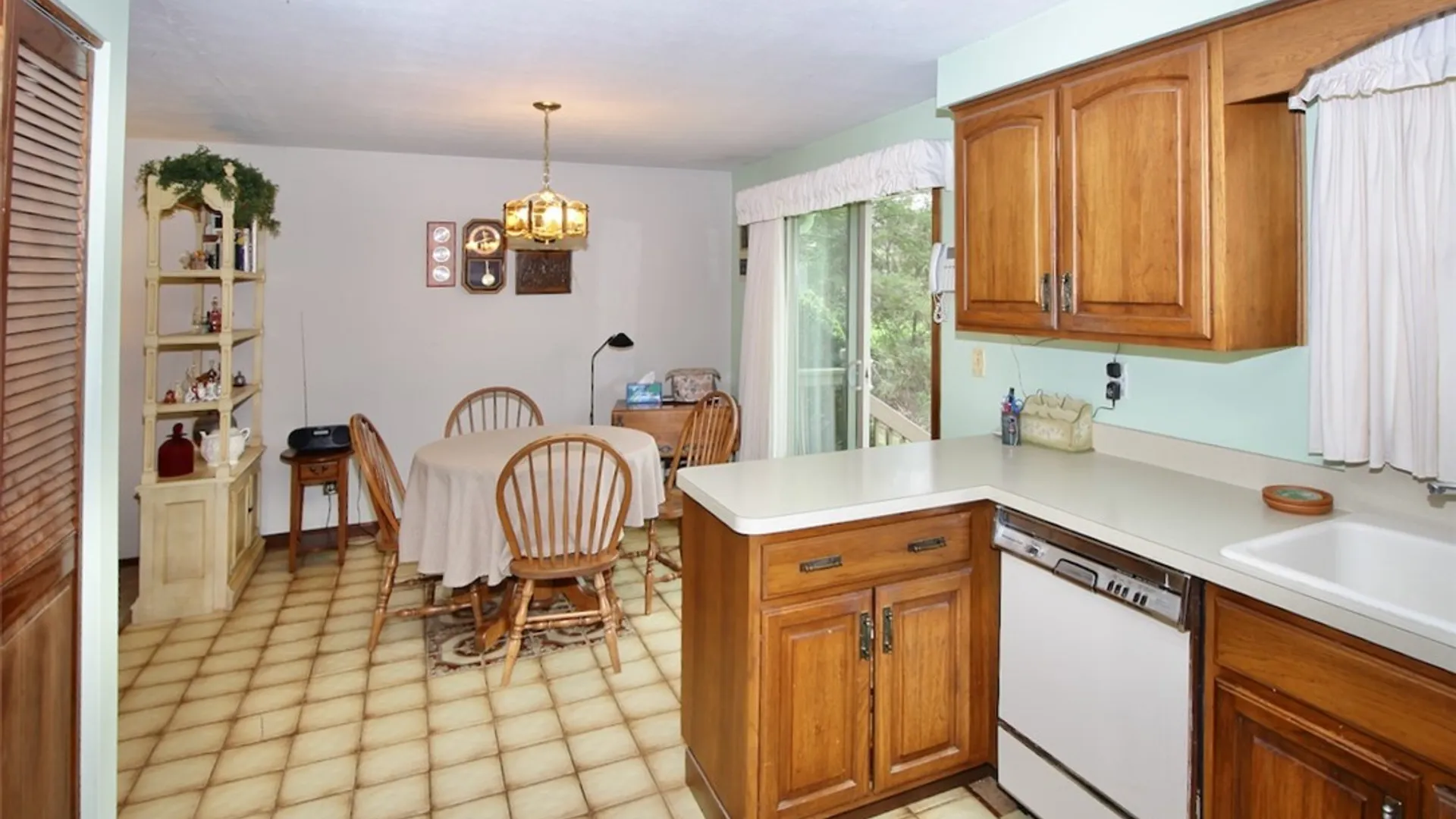 Property at 7980 Old Jennings Road, Eden, NY 14057 11