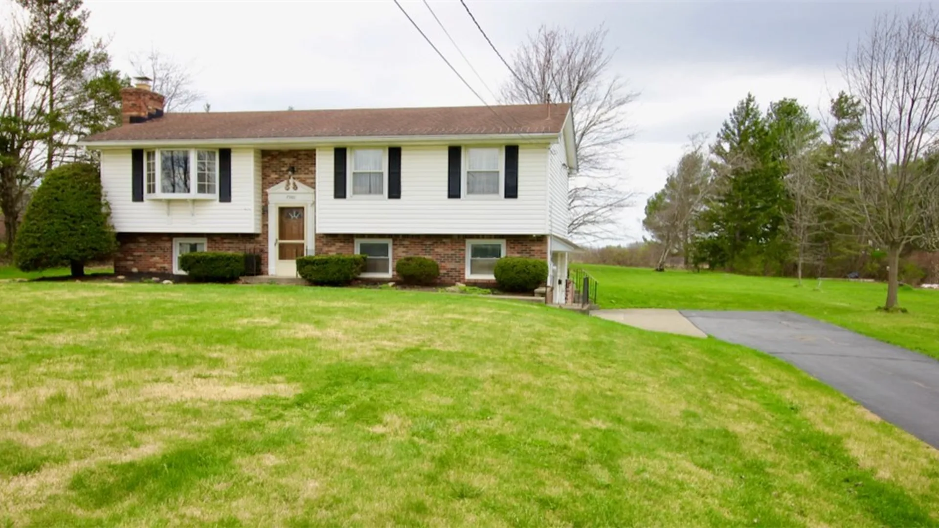 Property at 7980 Old Jennings Road, Eden, NY 14057 2