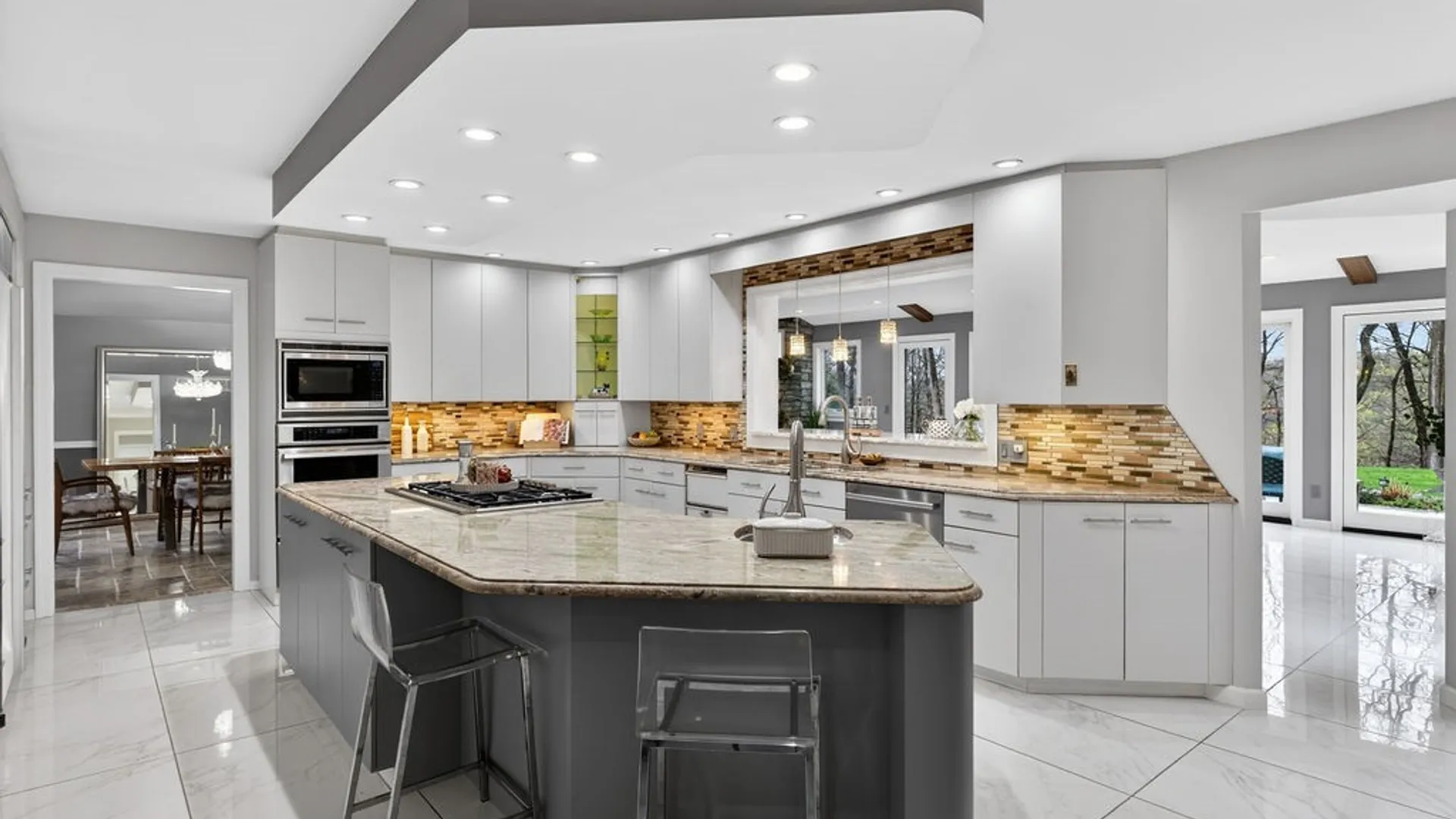 Property at 7979 Oak Brook Circle, Victor, NY 14534 14