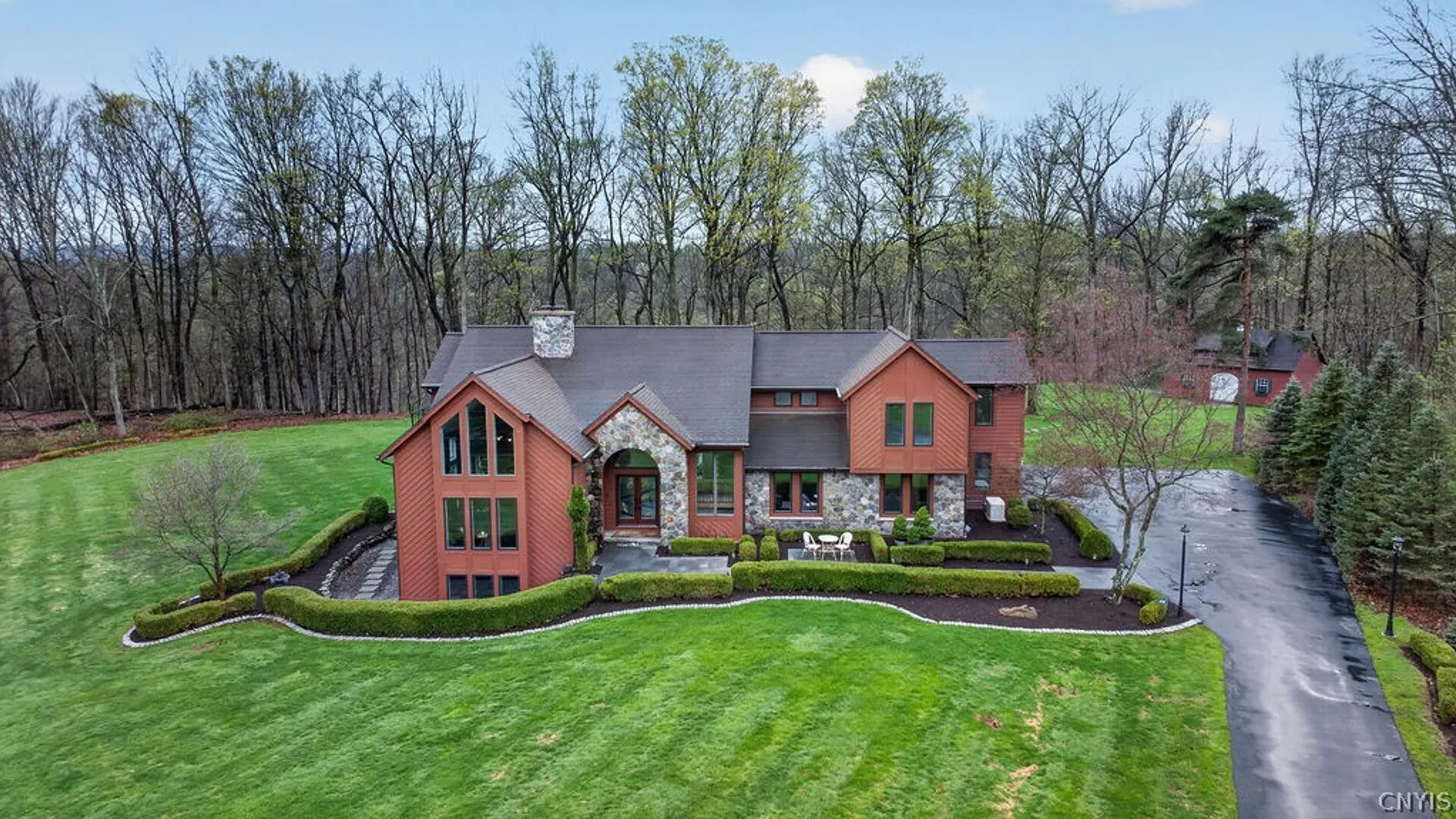 Property at 7979 Oak Brook Circle, Victor, NY 14534 3