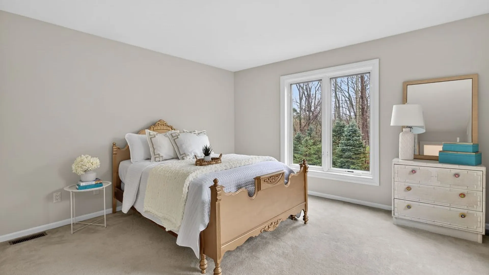 Property at 7979 Oak Brook Circle, Victor, NY 14534 32