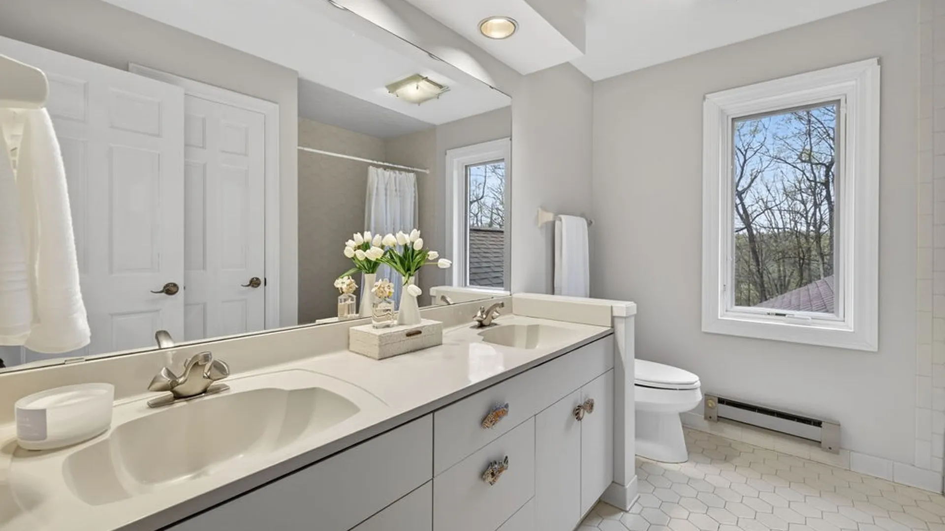 Property at 7979 Oak Brook Circle, Victor, NY 14534 34