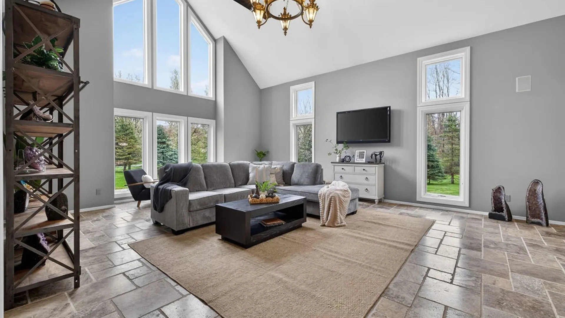 Property at 7979 Oak Brook Circle, Victor, NY 14534 6