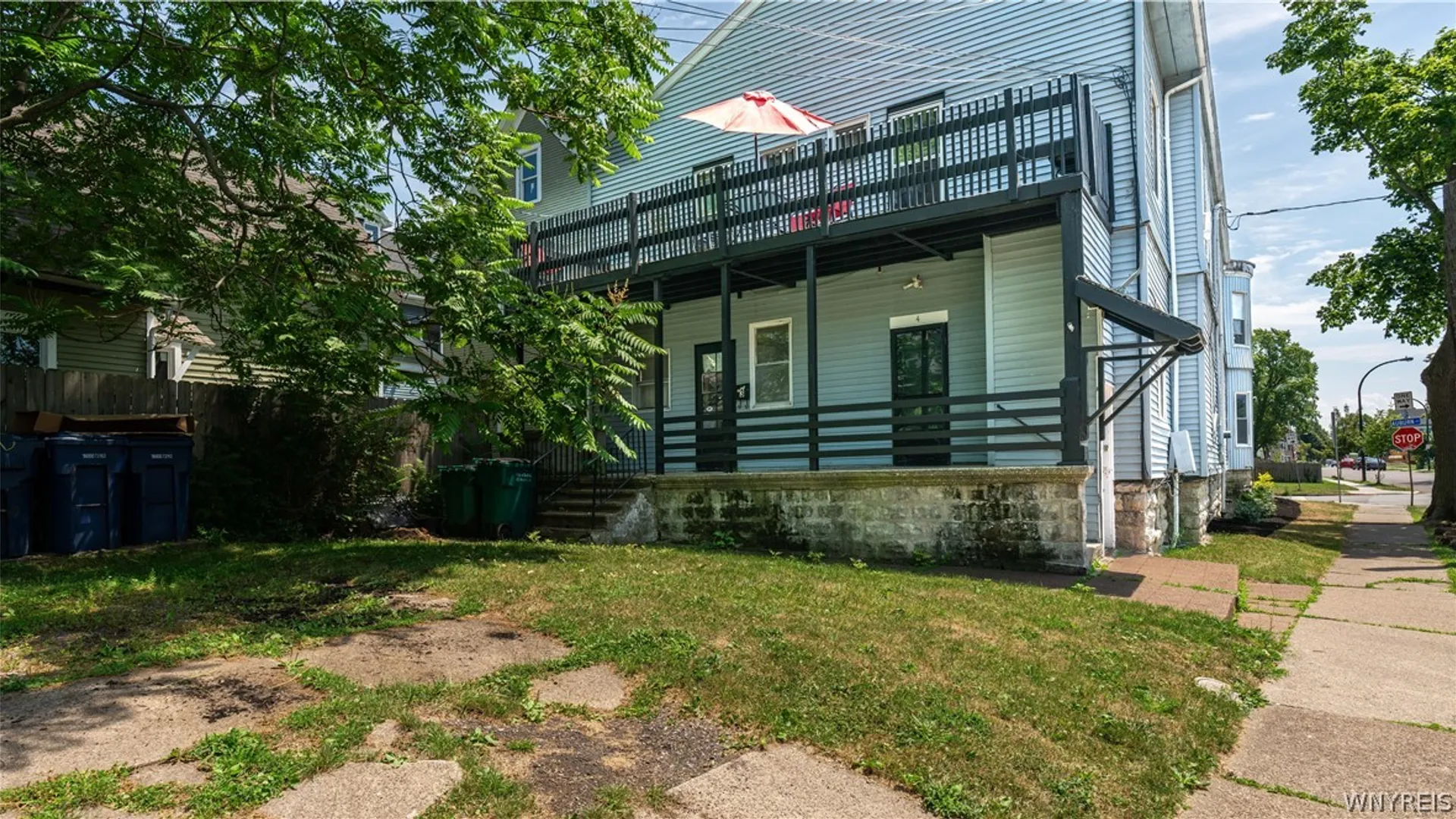 Property at 338 Auburn Avenue, Buffalo, NY 14213 2
