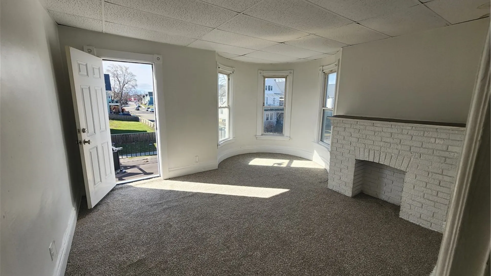 Property at 338 Auburn Avenue, Buffalo, NY 14213 6