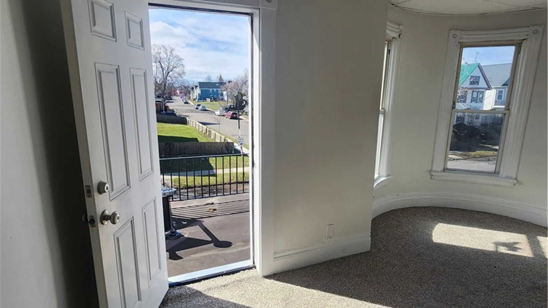 Property at 338 Auburn Avenue, Buffalo, NY 14213 7