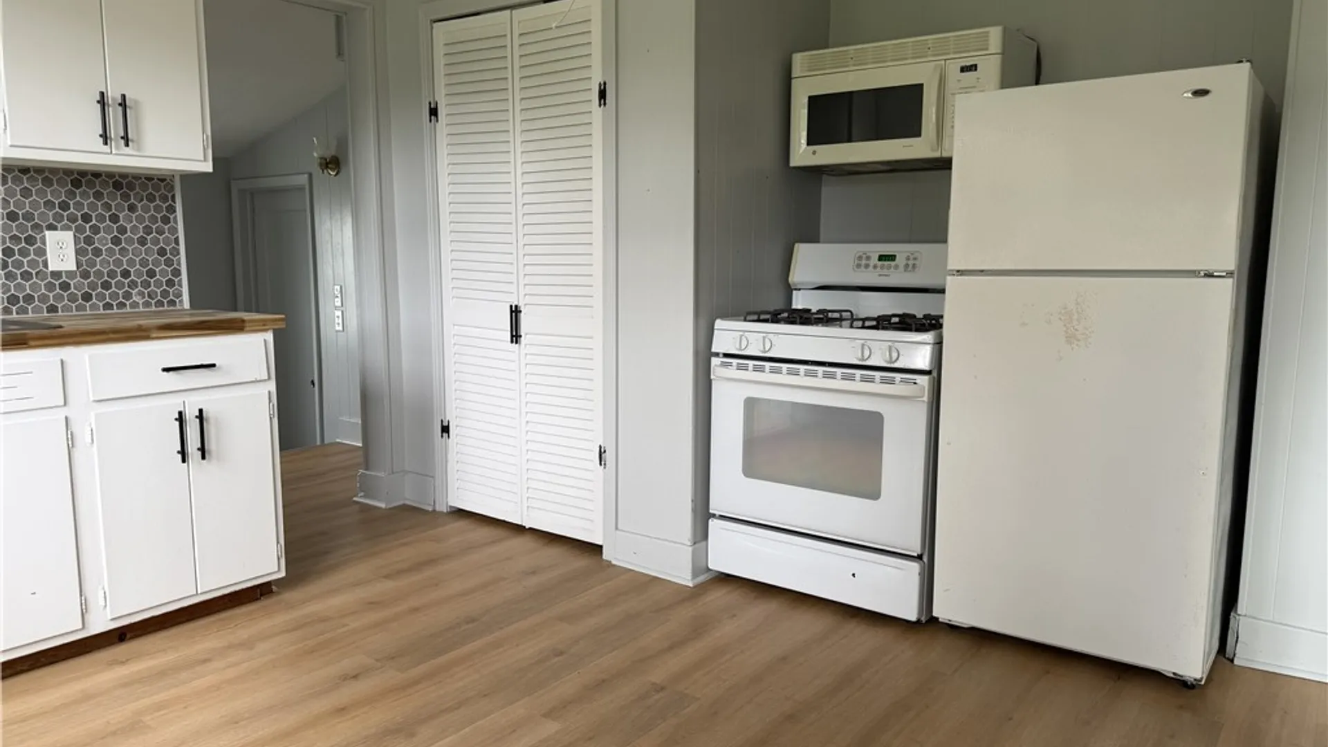 Property at 9141 River Road, Marcy, NY 13403 3