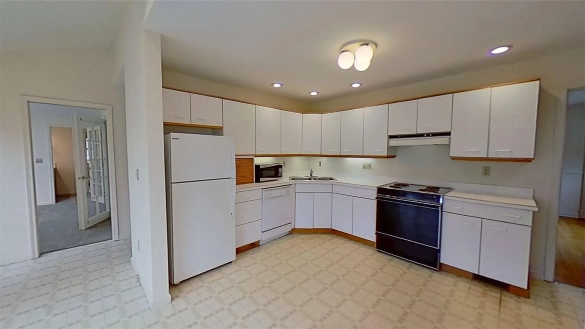 Property at 610 Castle Street, Geneva City, NY 14456 15