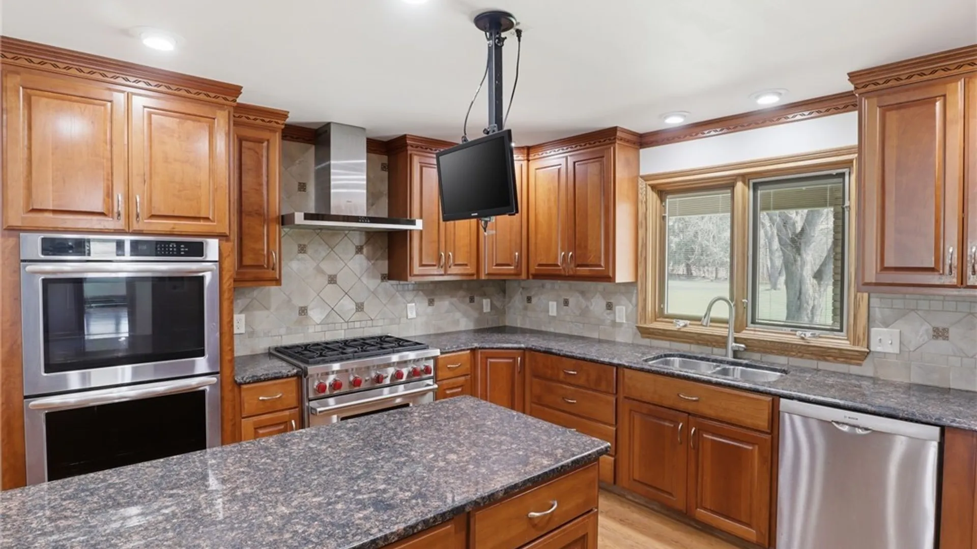 Property at 101 Strasmer Road, Cheektowaga, NY 14043 17
