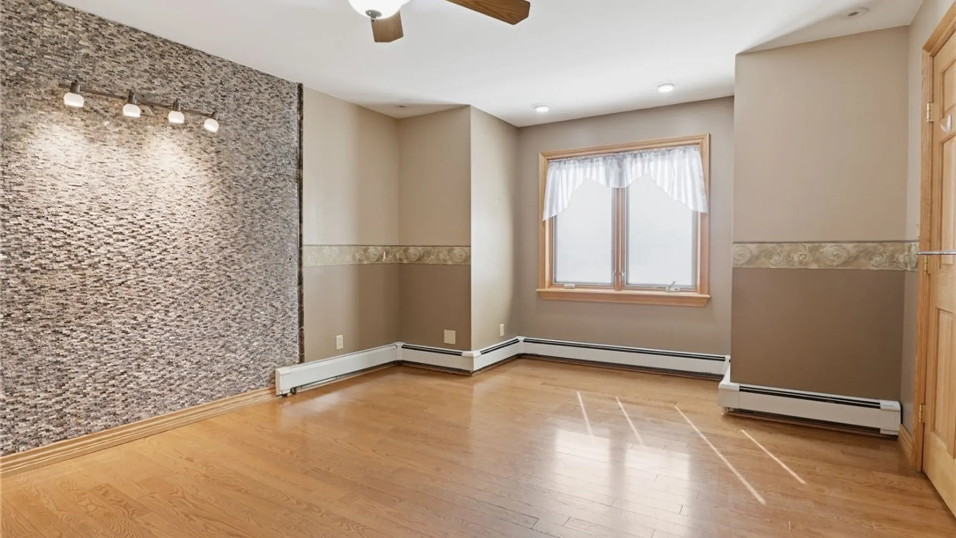 Property at 101 Strasmer Road, Cheektowaga, NY 14043 32