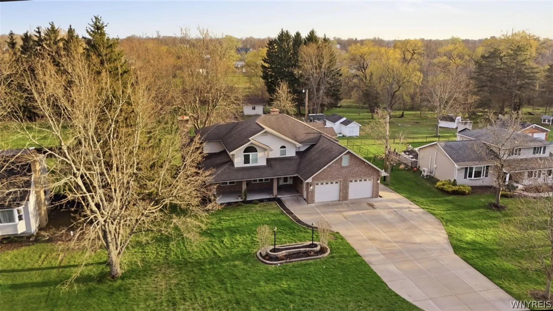 Property at 101 Strasmer Road, Cheektowaga, NY 14043 6