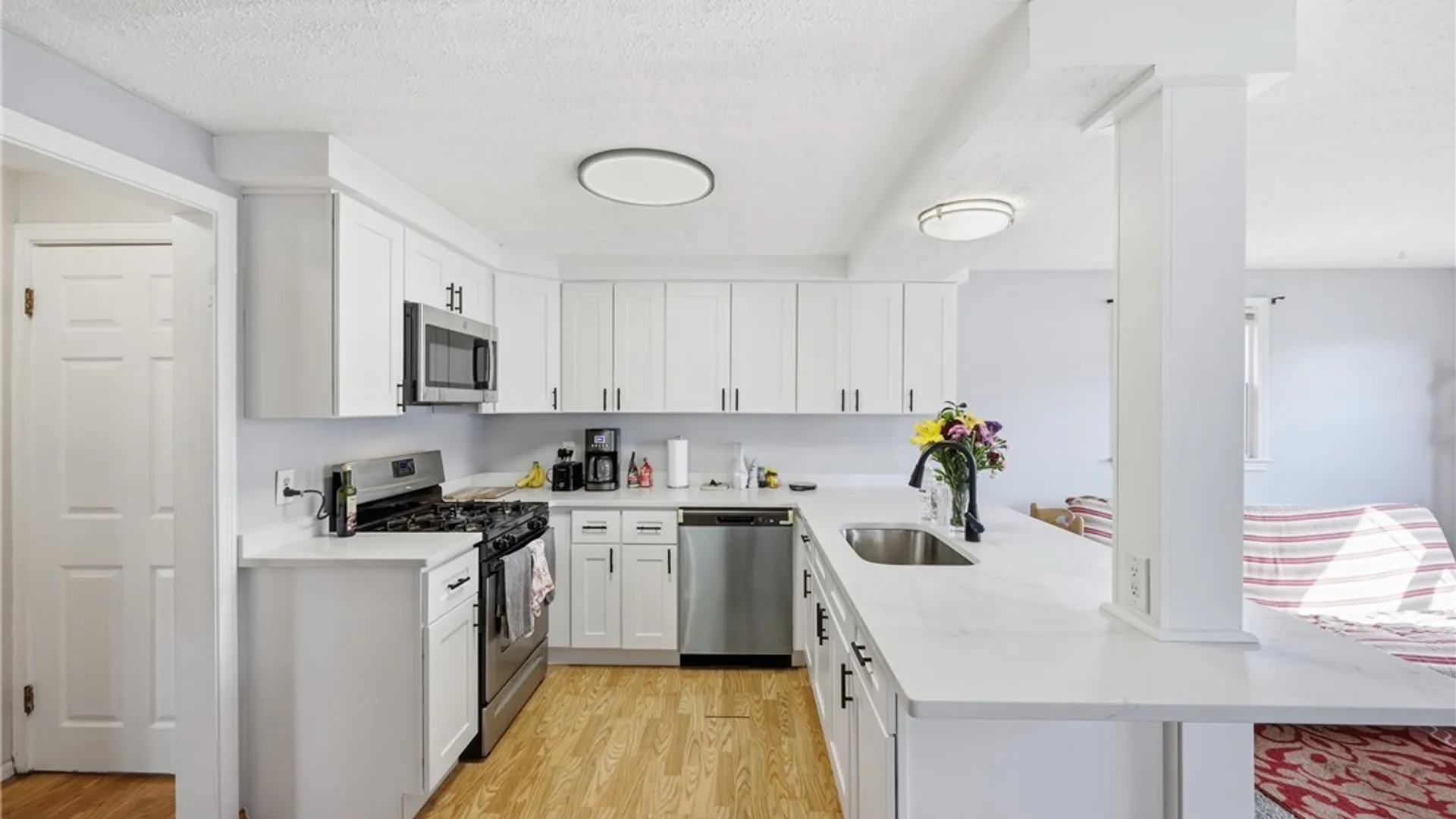 Property at 74 Sherwin Drive, Tonawanda, NY 14150 12