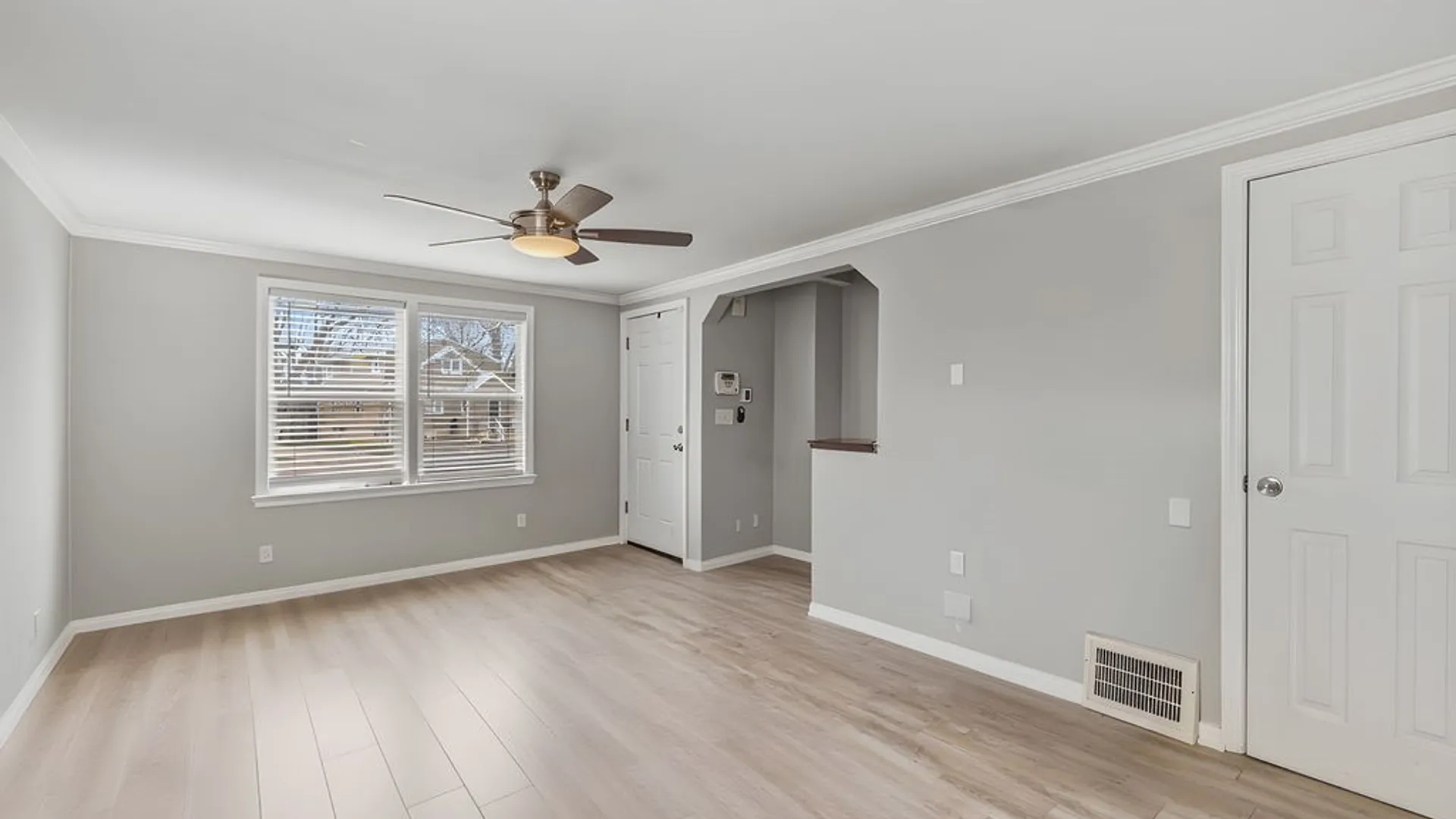 Property at 955 Beach Road, Cheektowaga, NY 14225 14