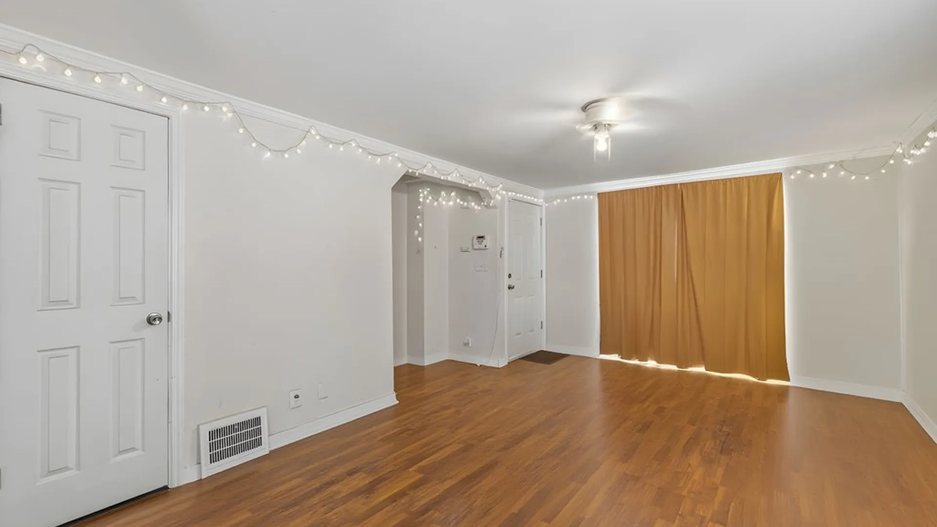 Property at 955 Beach Road, Cheektowaga, NY 14225 17