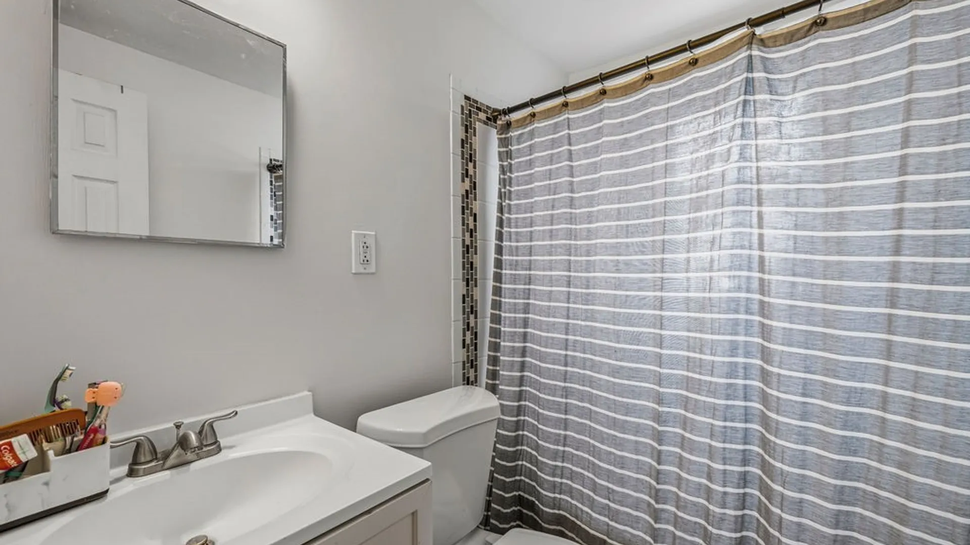 Property at 955 Beach Road, Cheektowaga, NY 14225 20