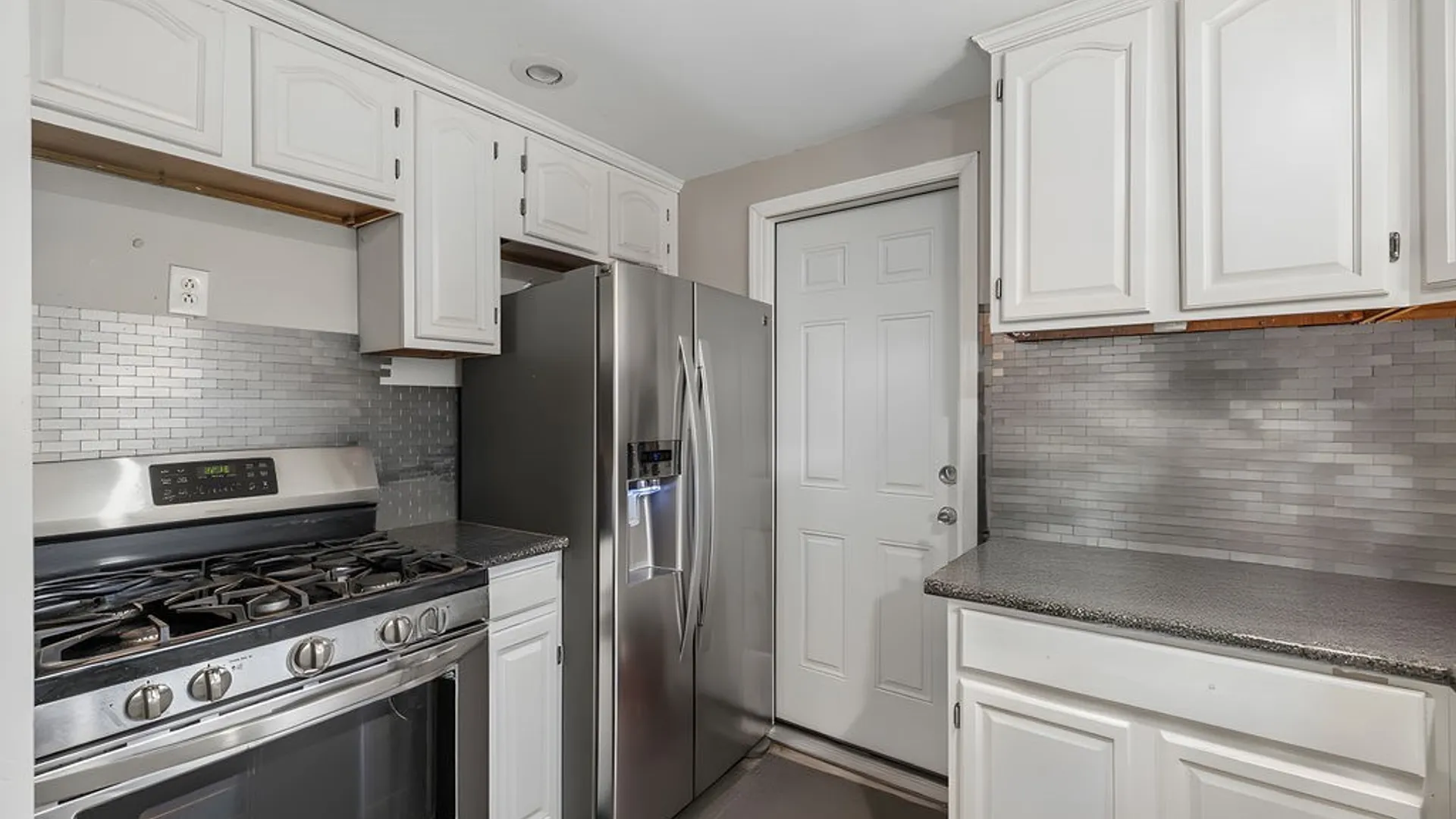 Property at 955 Beach Road, Cheektowaga, NY 14225 8