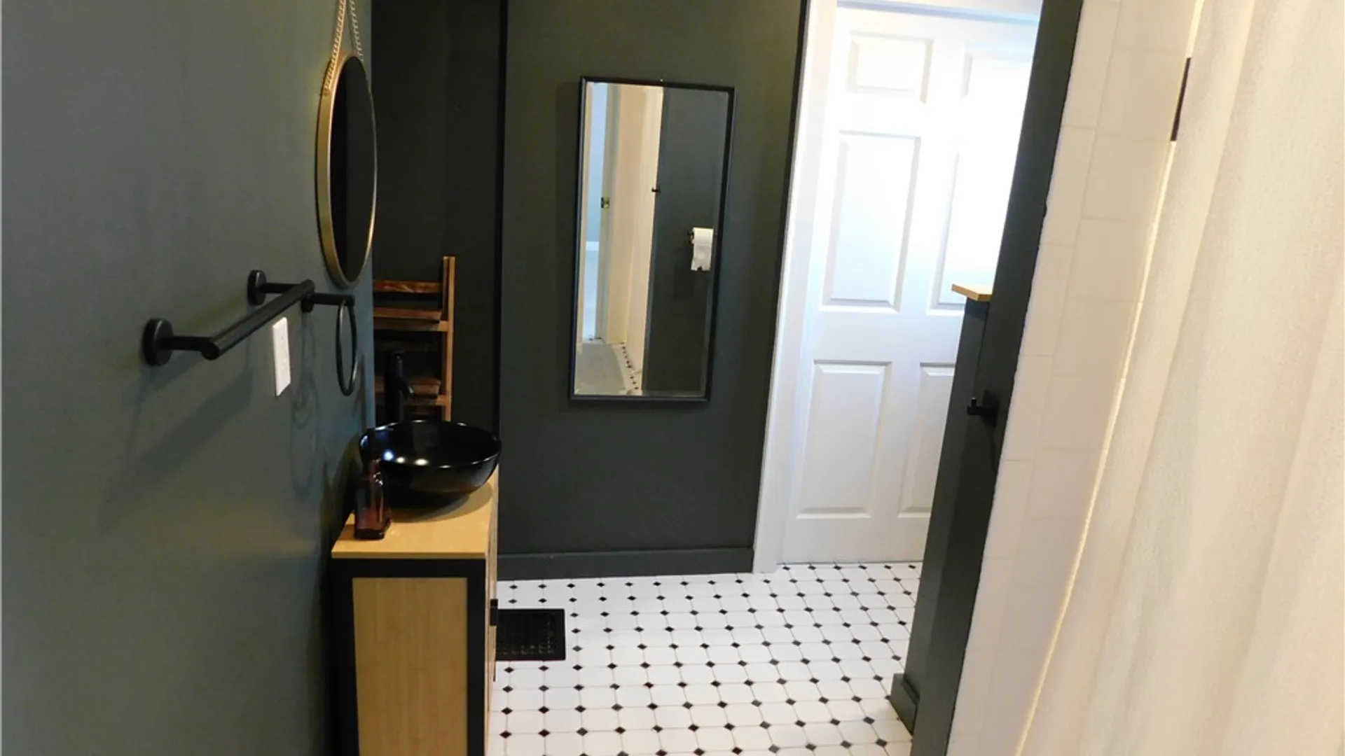 Property at 321 Main Street, Canandaigua City, NY 14424 6