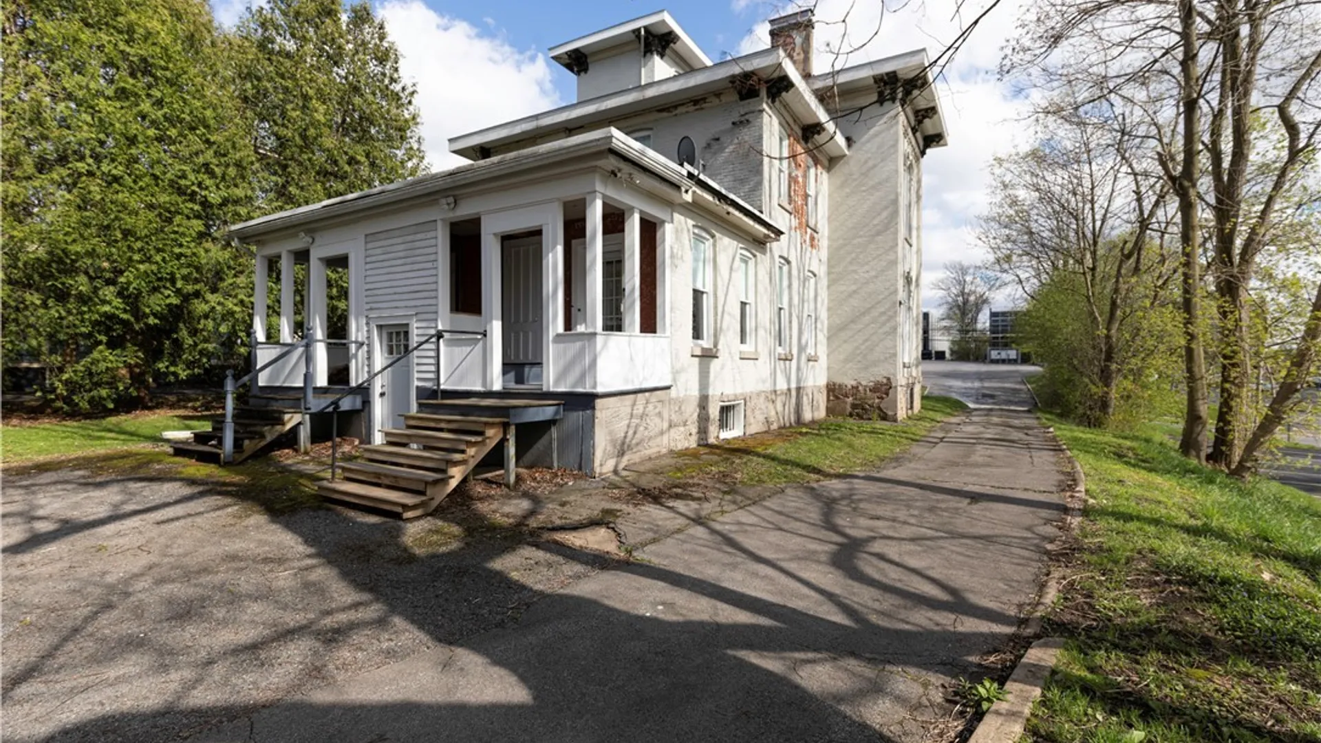 Property at 205 Highland Avenue, Syracuse, NY 13203 6