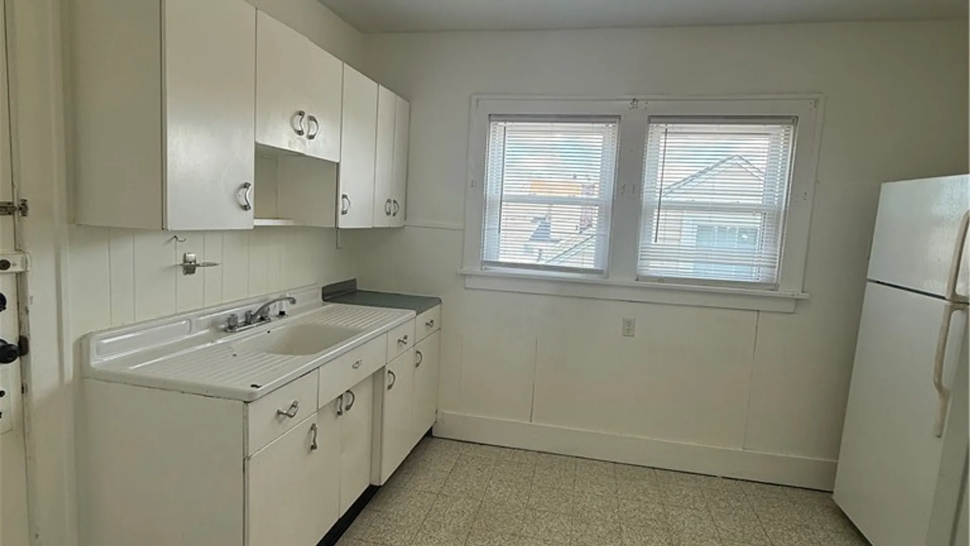 Property at 125 Eiseman Avenue, Tonawanda, NY 14217 4