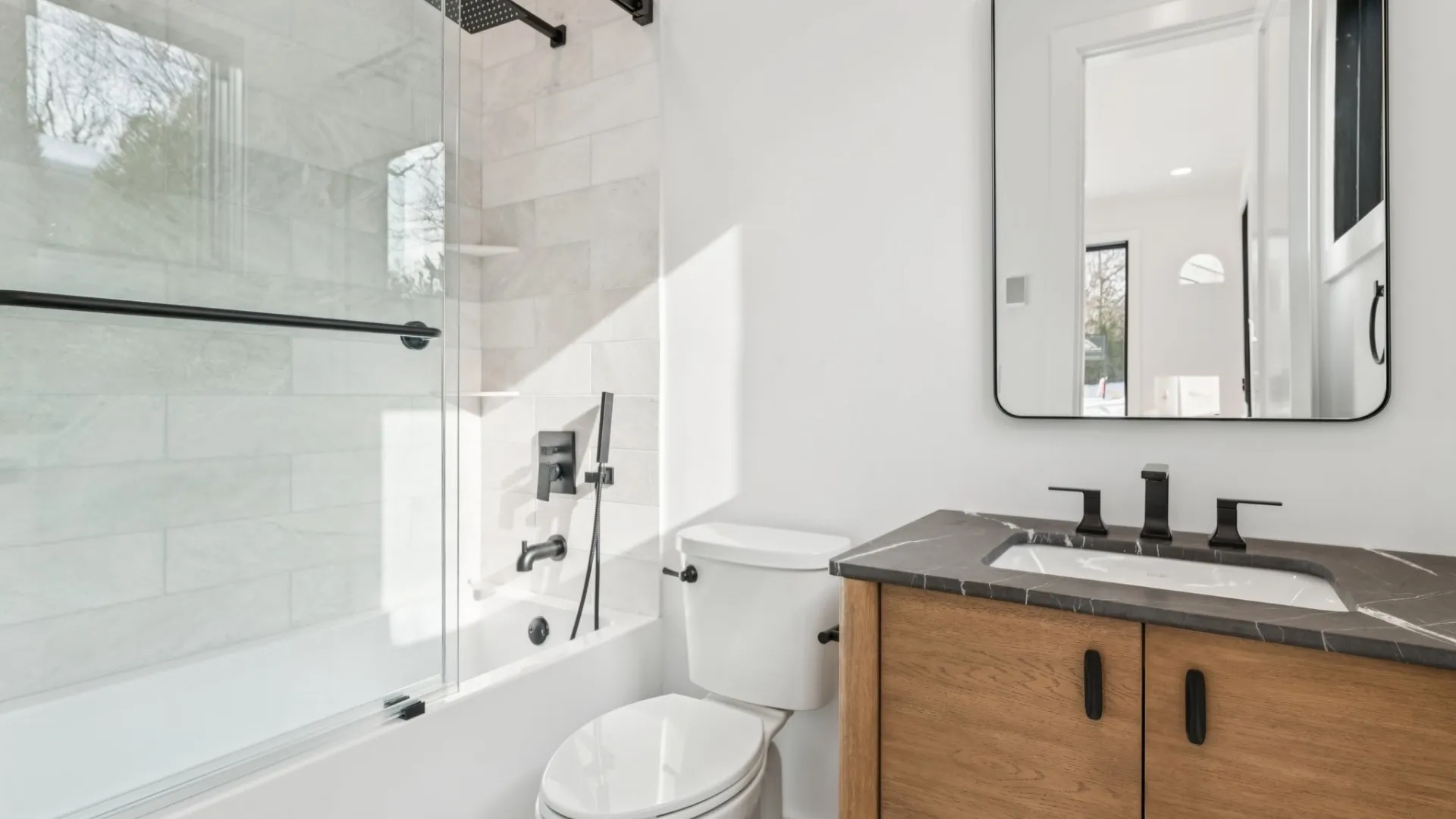 Property at 78 WALKER AVE, Sag Harbor, NY 11963 18