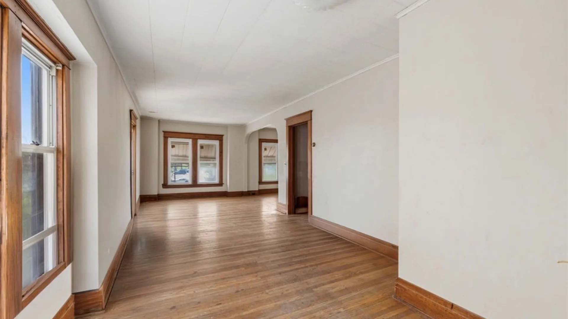 Property at 1067 Tonawanda Street, Buffalo, NY 14207 6