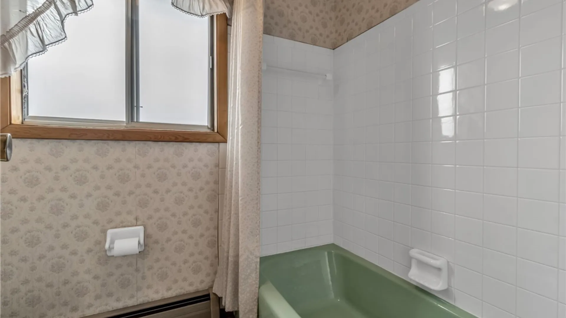 Property at 3433 Harlem Road, Cheektowaga, NY 14225 22