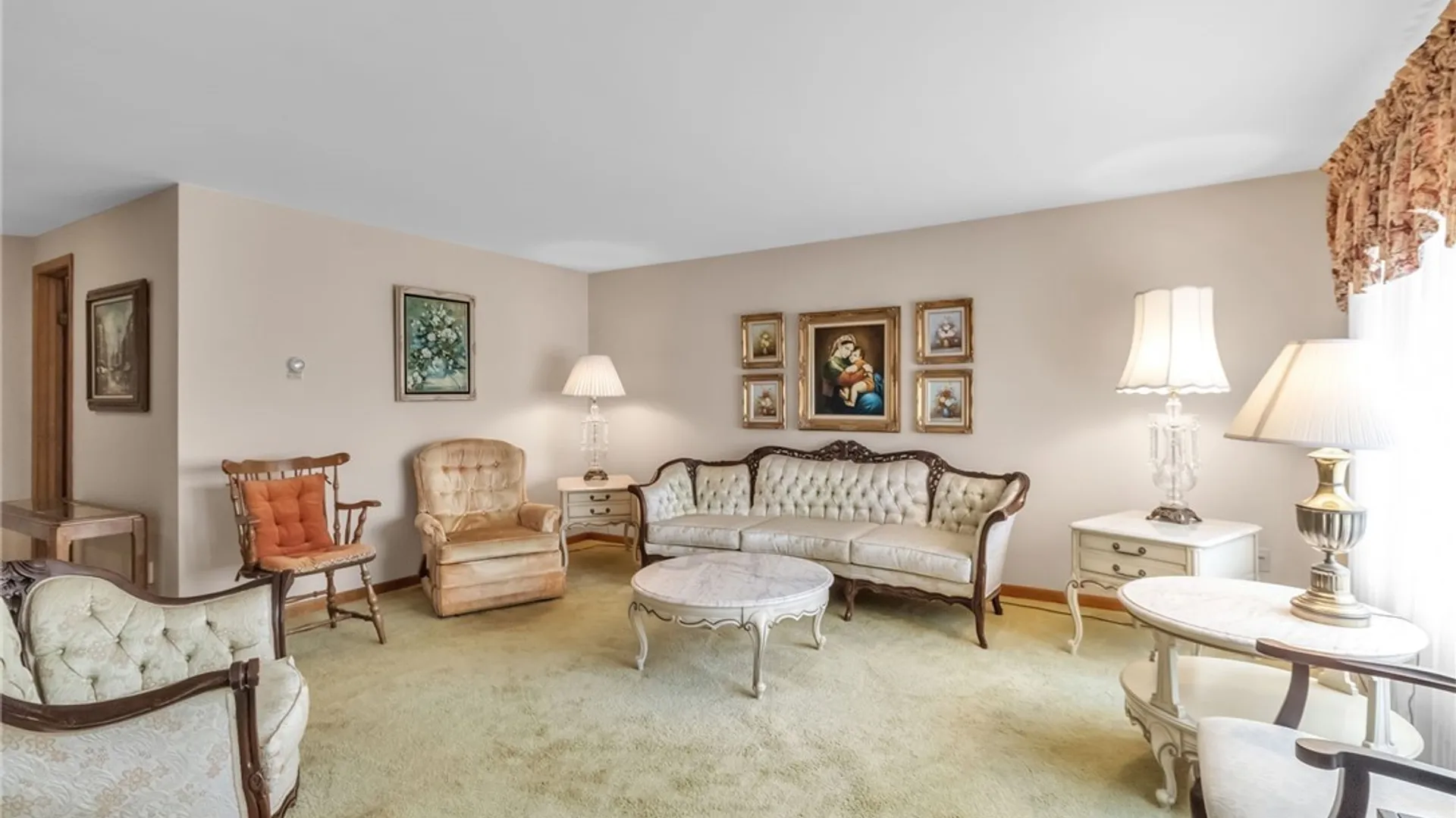 Property at 3433 Harlem Road, Cheektowaga, NY 14225 6