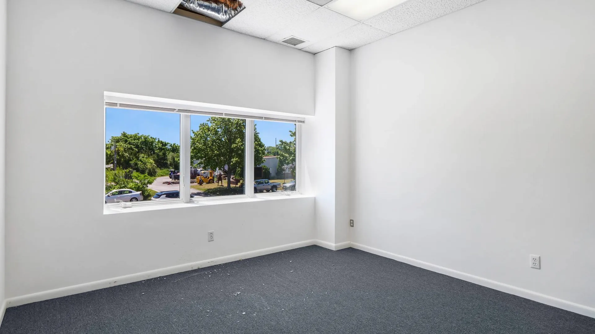 Property at 1 Mariner Drive, Unit 4, Southampton, NY 11968 4