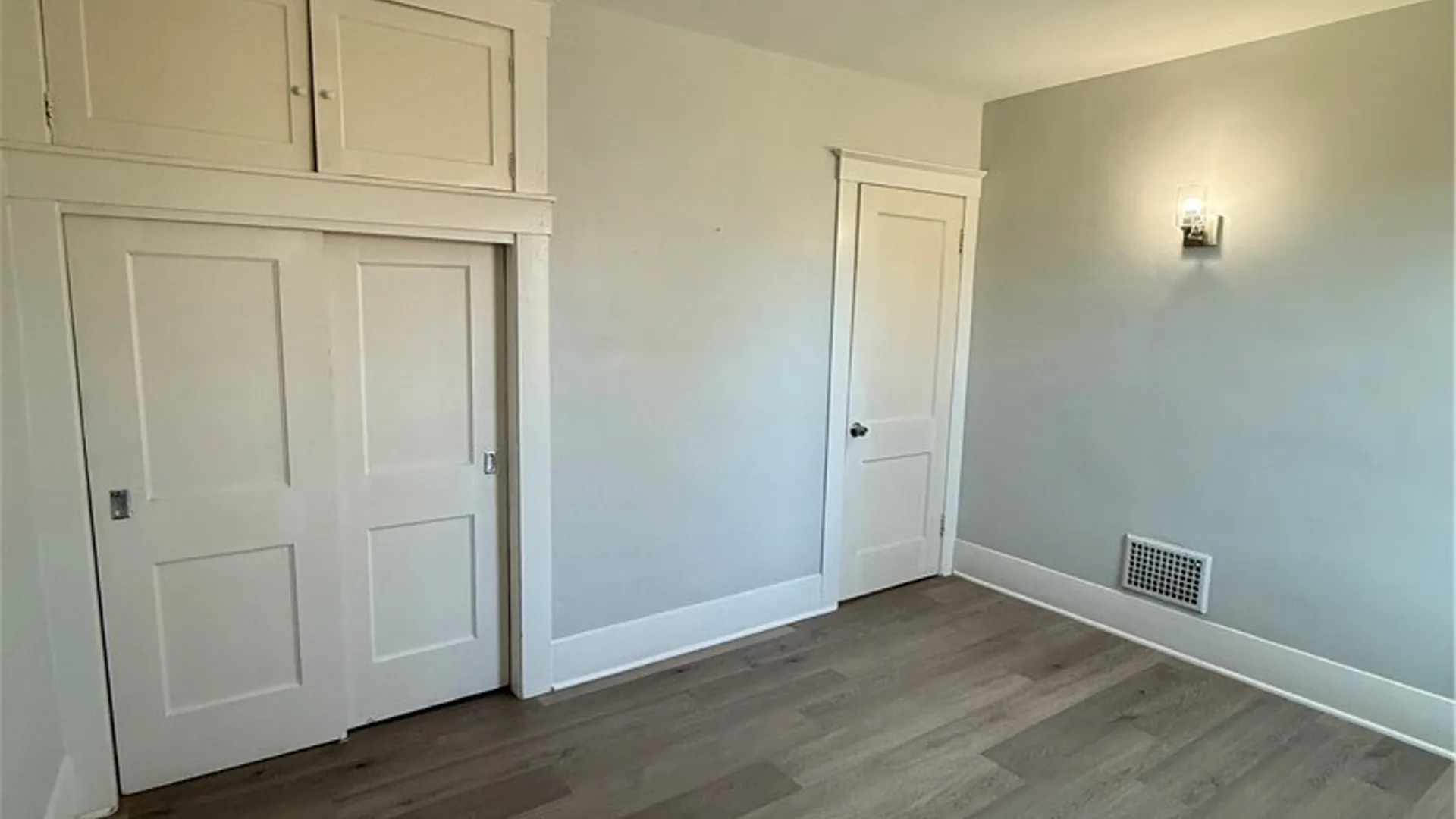 Property at 301 Crestwood Avenue, Buffalo, NY 14216 5