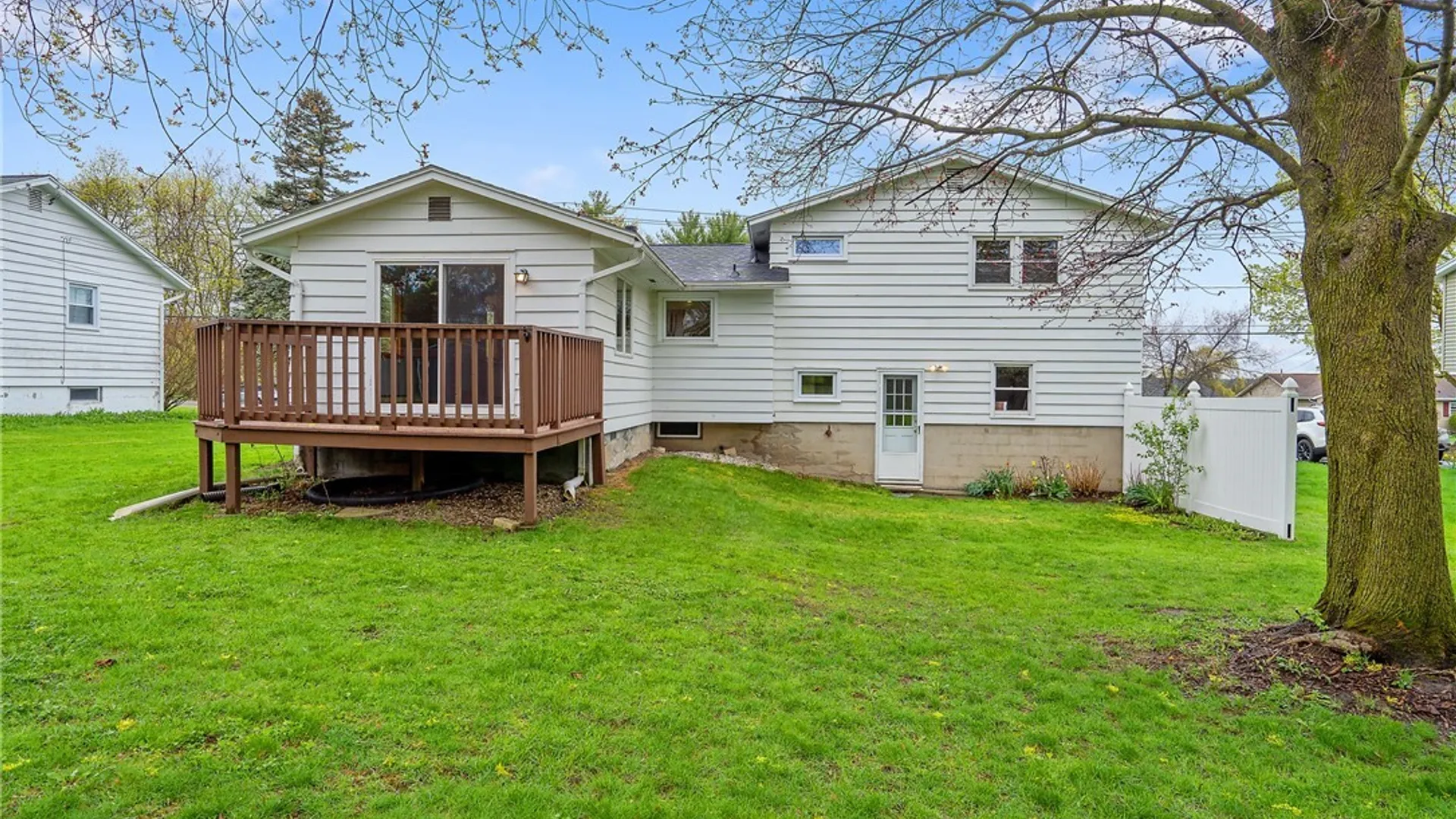 Property at 138 Bennett Road, Camillus, NY 13031 35