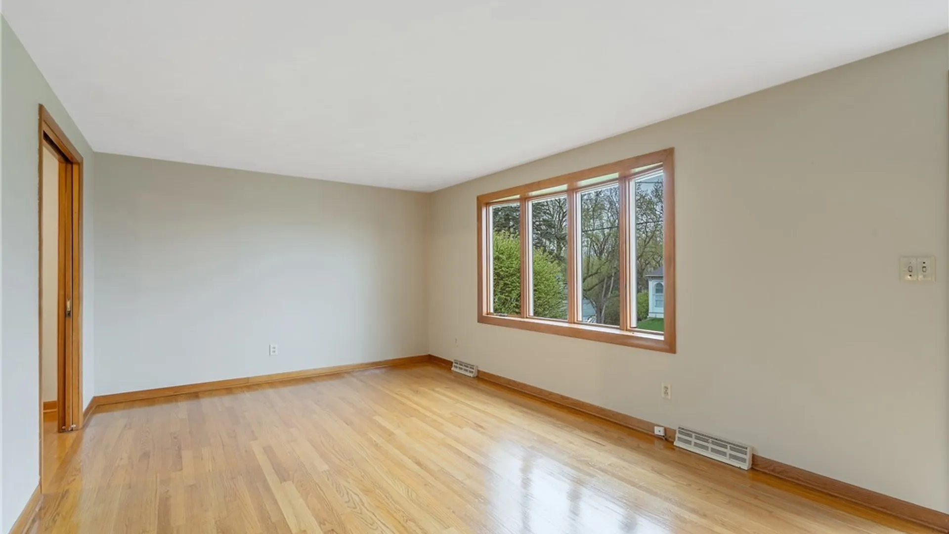 Property at 138 Bennett Road, Camillus, NY 13031 5