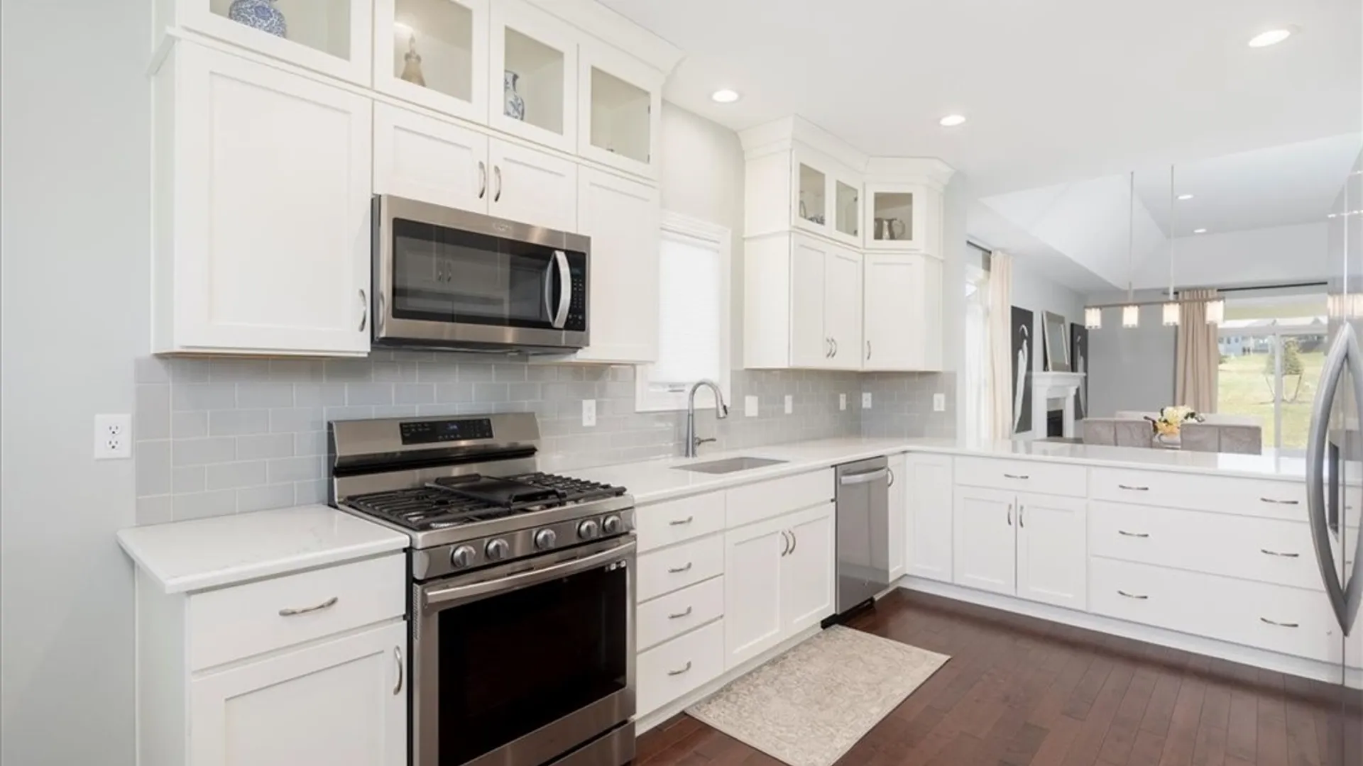 Property at 6 Creekstone Dr, Aurora, NY 14052 5