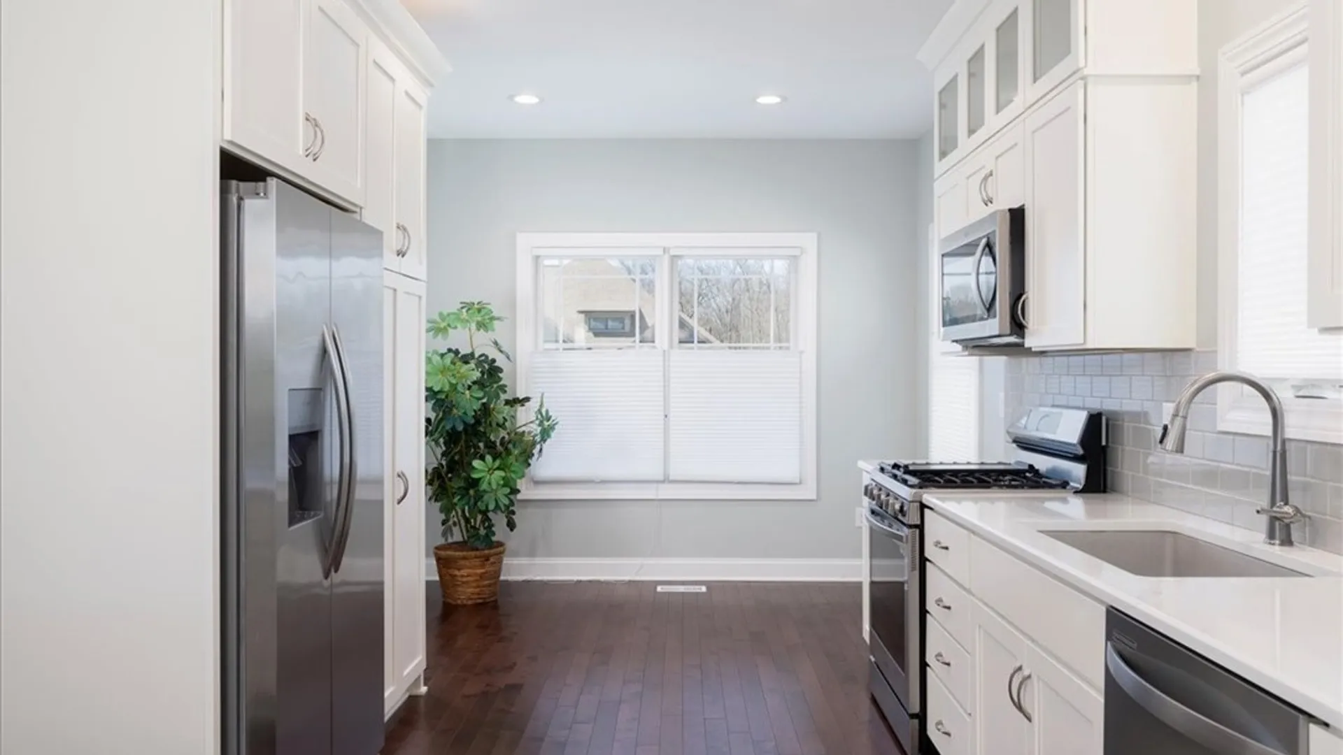 Property at 6 Creekstone Dr, Aurora, NY 14052 8