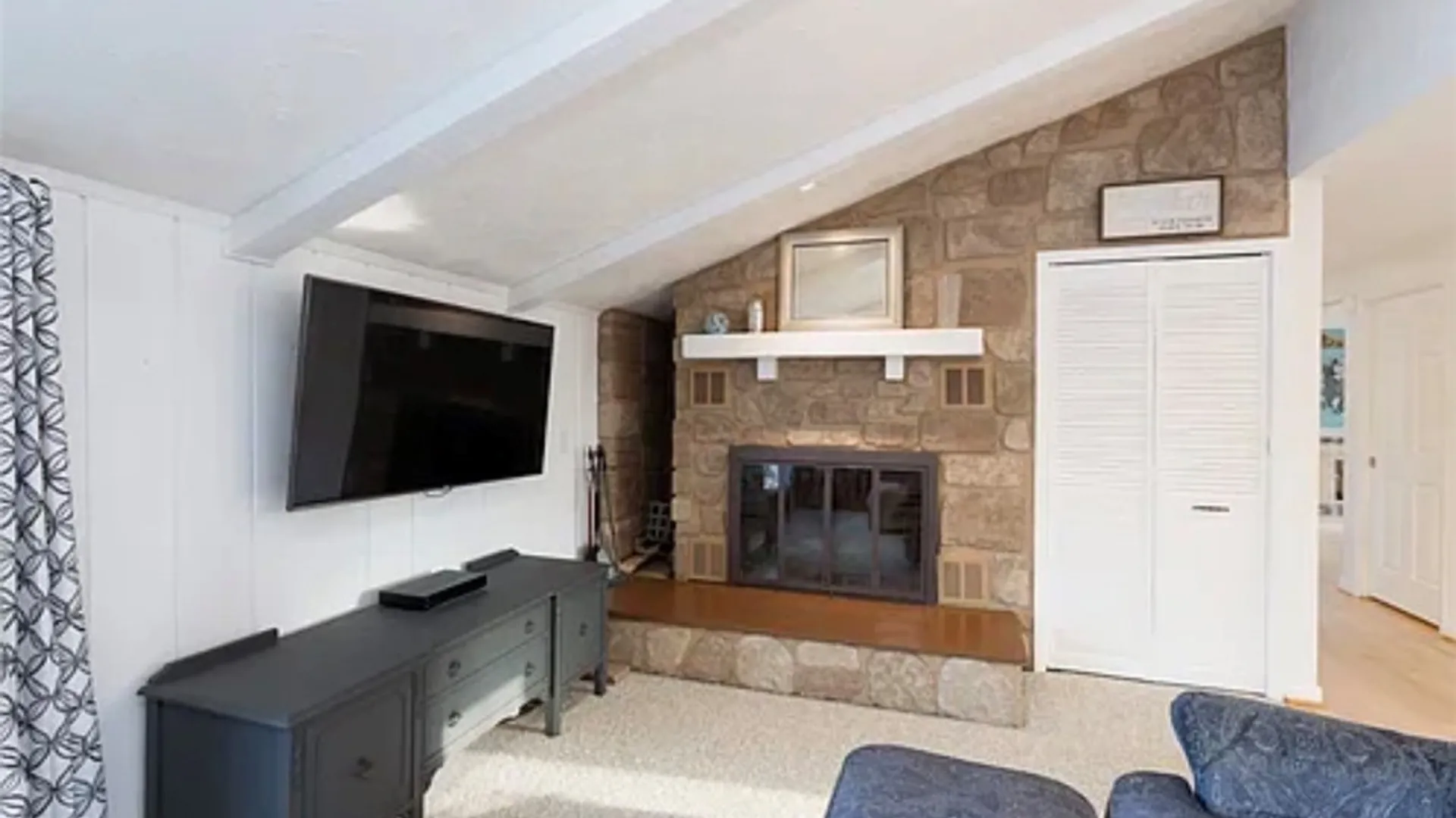 Property at 1063-1065 Bay Road, Webster, NY 14580 12