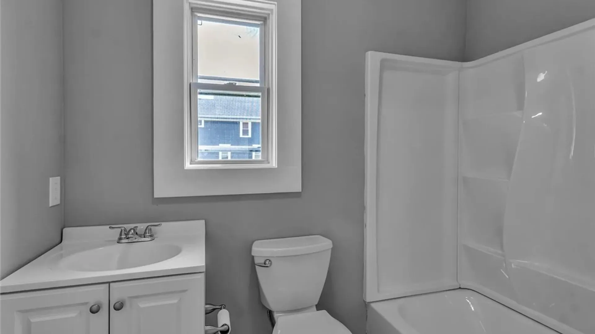 Property at 305 Parkdale Avenue, Buffalo, NY 14213 8