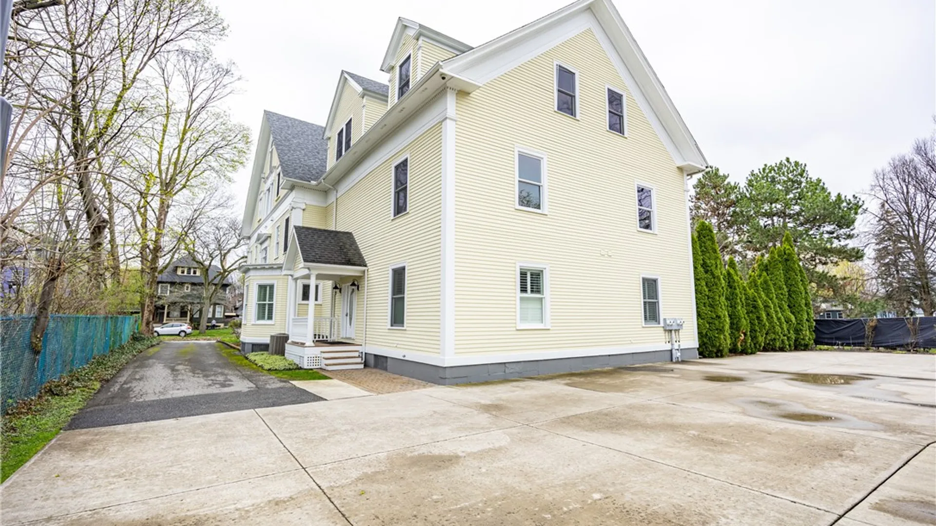 Property at 17 Sibley Place UN#03, Rochester, NY 14607 40