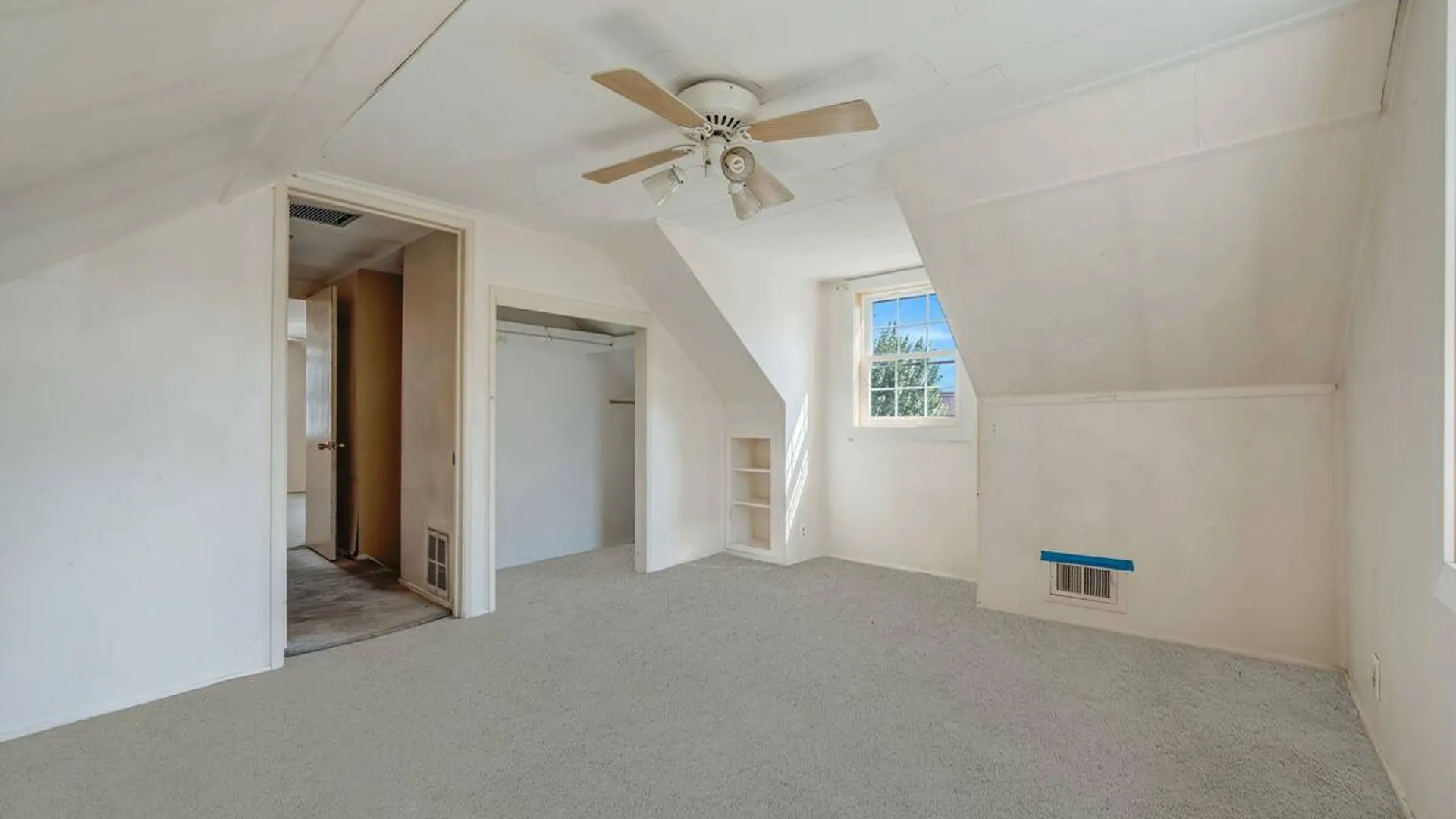 Property at 55 Barbara Drive, East Meadow, NY 11554 22